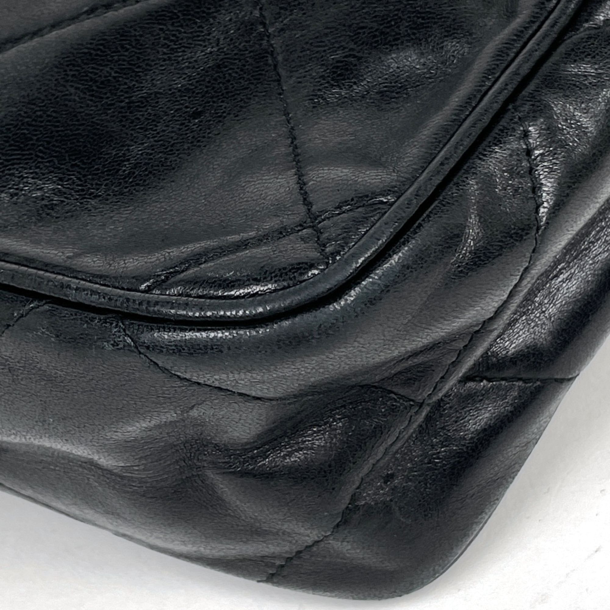 Leather Shoulder Bag (Pre-Owned) - Chanel - Modalova