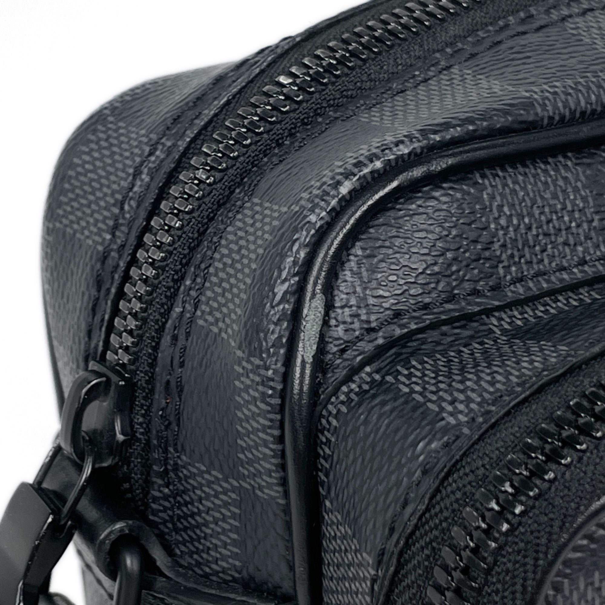 Damier Graphite Shoulder Bag (Pre-Owned) - Louis Vuitton - Modalova