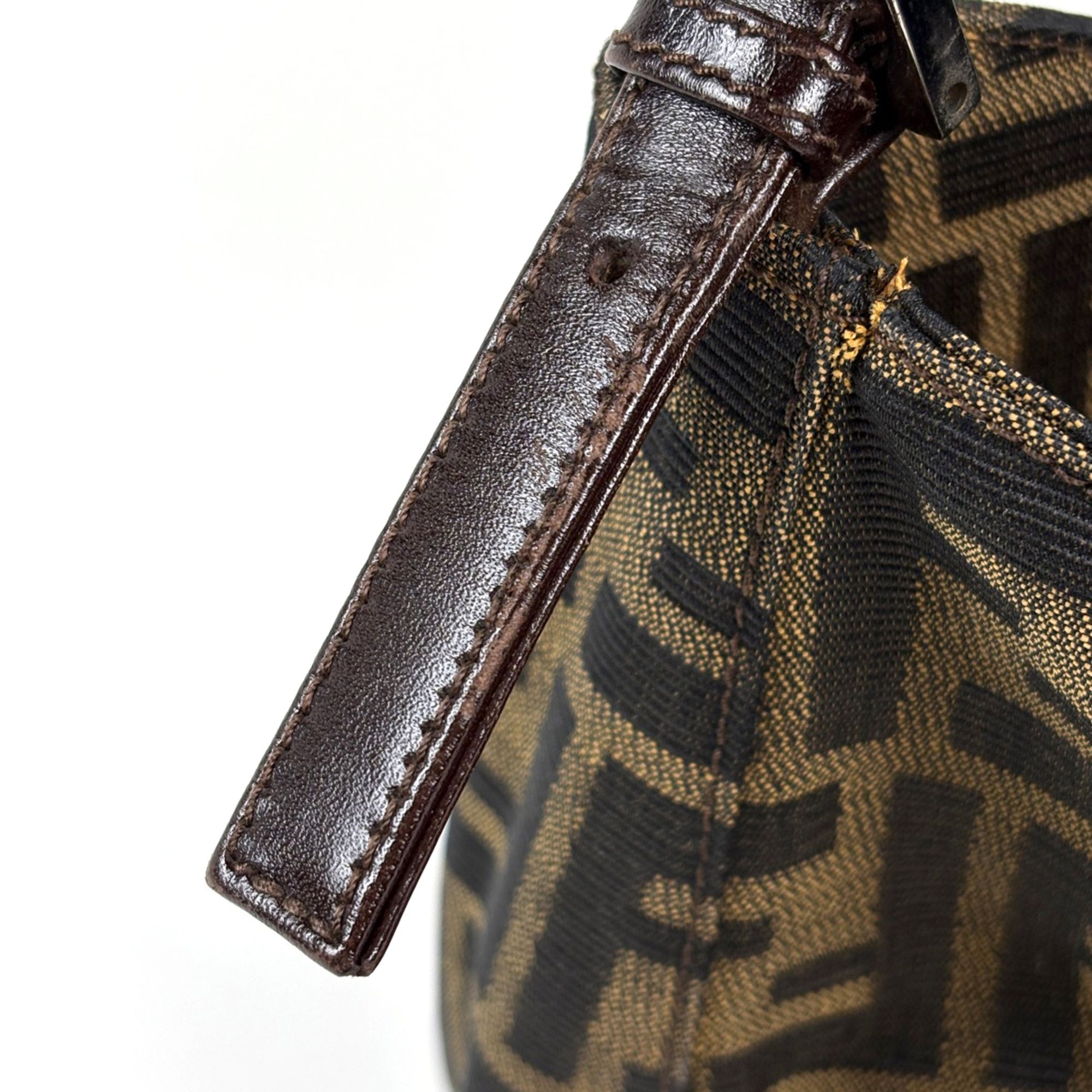 Canvas Leather Shoulder Bag (Pre-Owned) - Fendi - Modalova