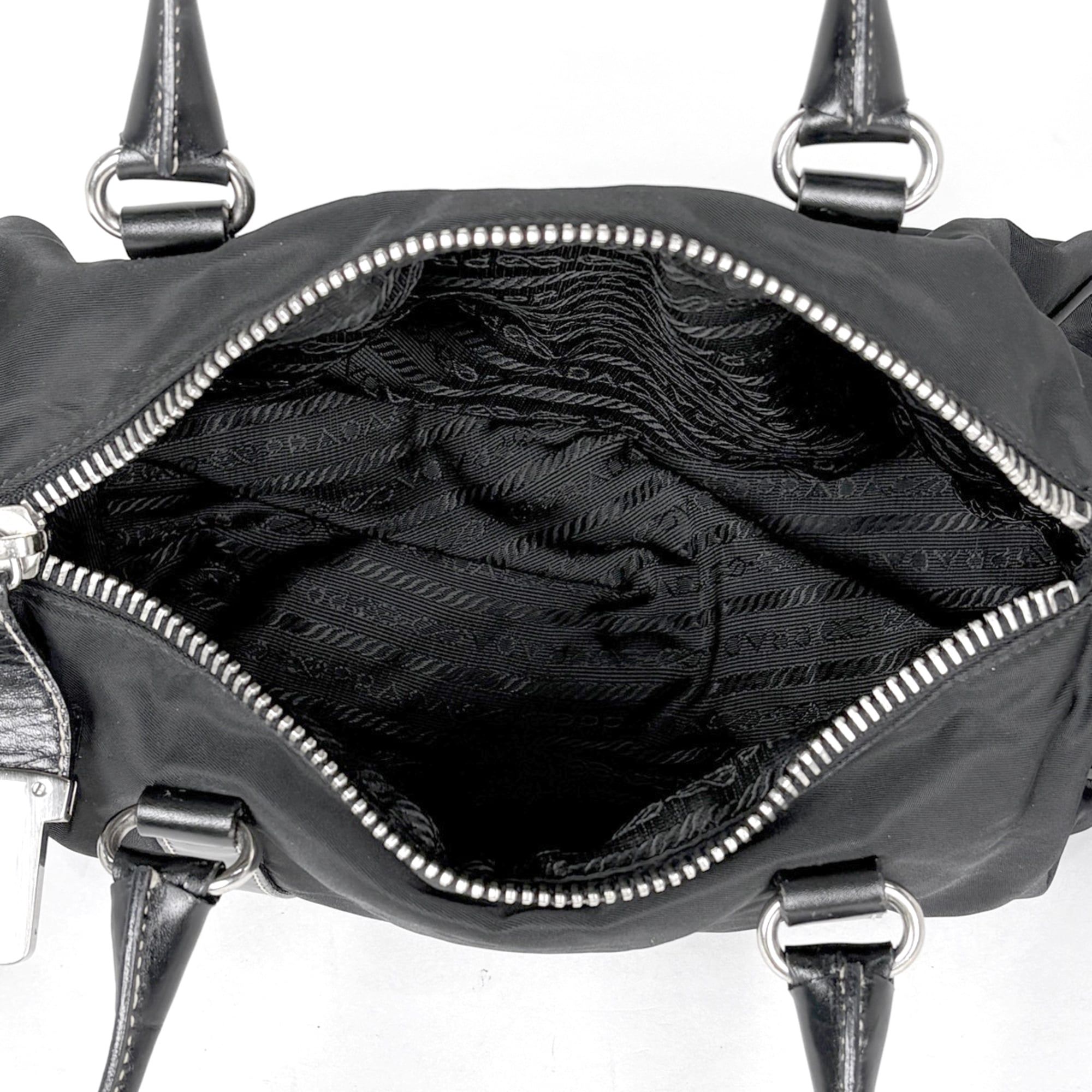 Nylon Leather Handbag (Pre-Owned) - Prada - Modalova