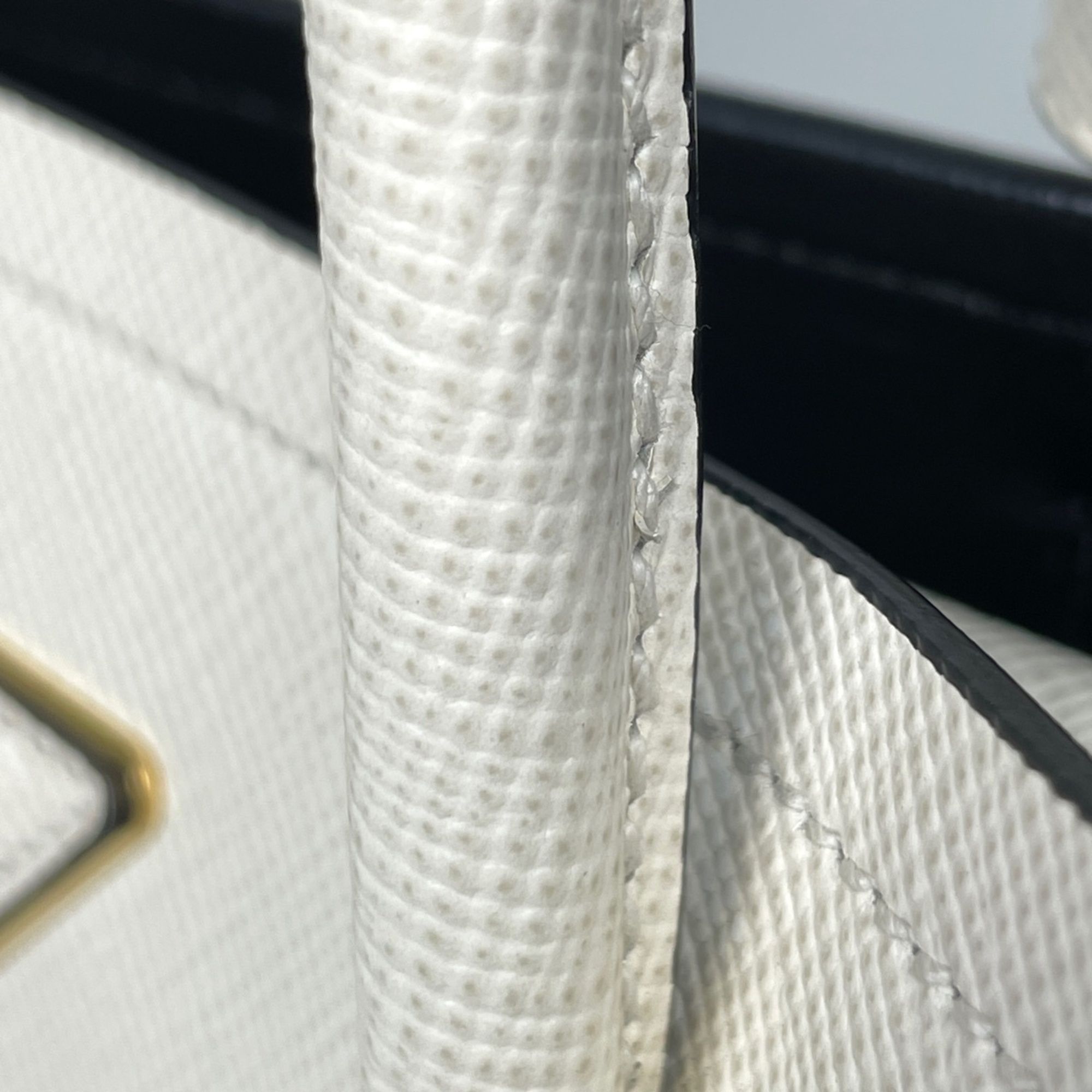 Saffiano Handbag (Pre-Owned) - Prada - Modalova