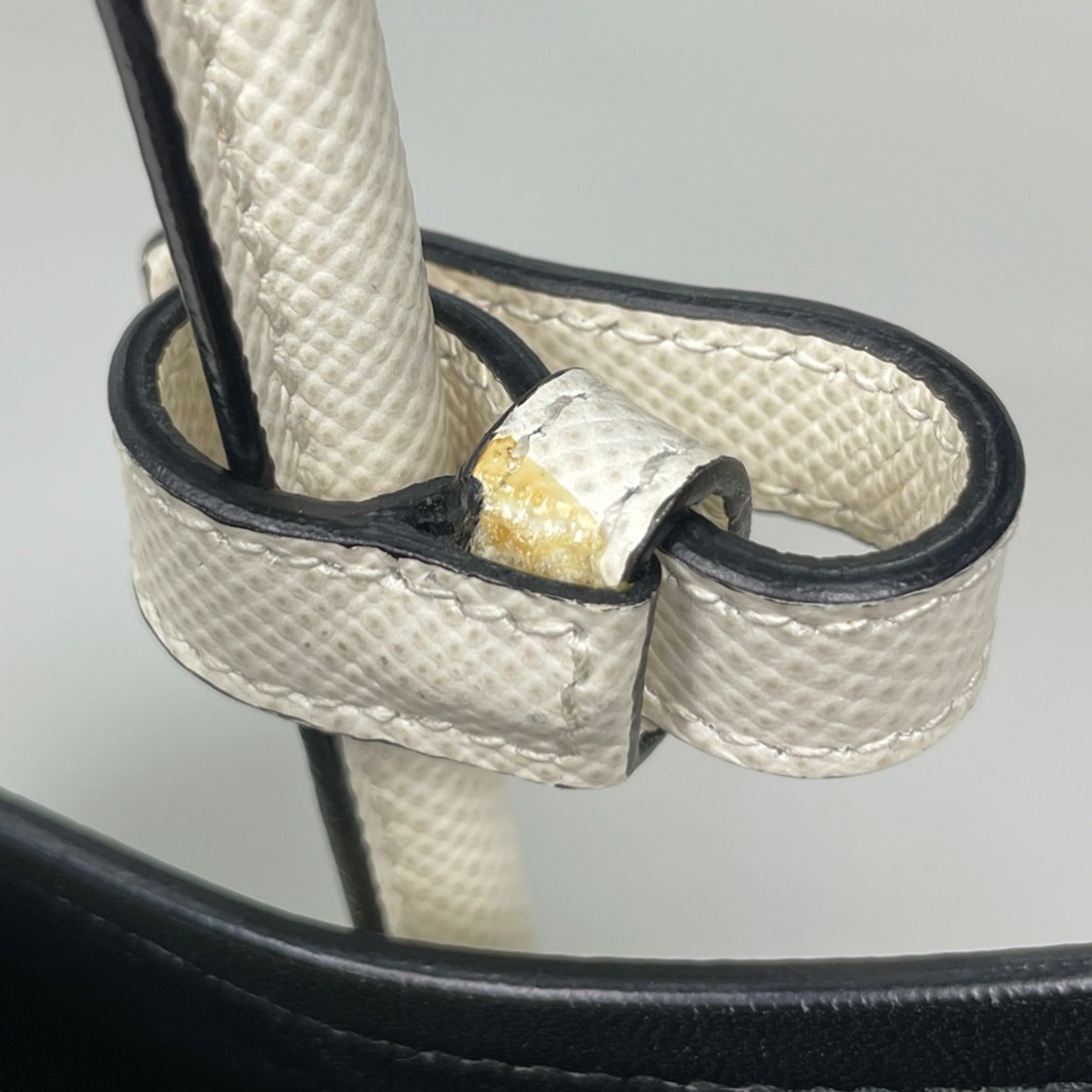 Saffiano Handbag (Pre-Owned) - Prada - Modalova
