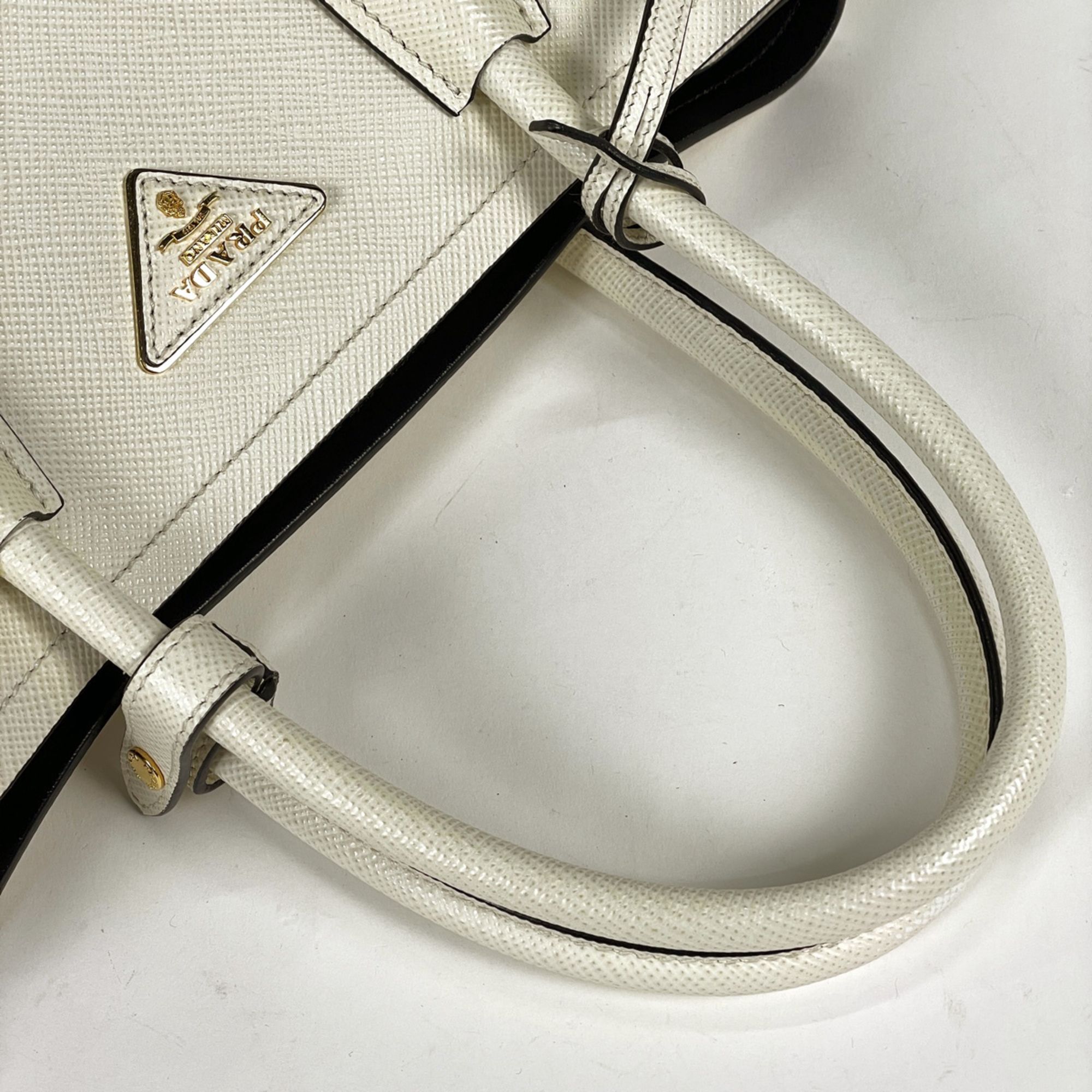 Saffiano Handbag (Pre-Owned) - Prada - Modalova