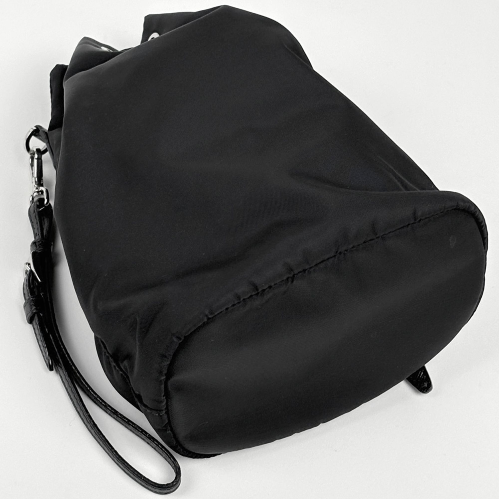 Prada Black Nylon Pouch (Pre-Owned) - Prada - Modalova