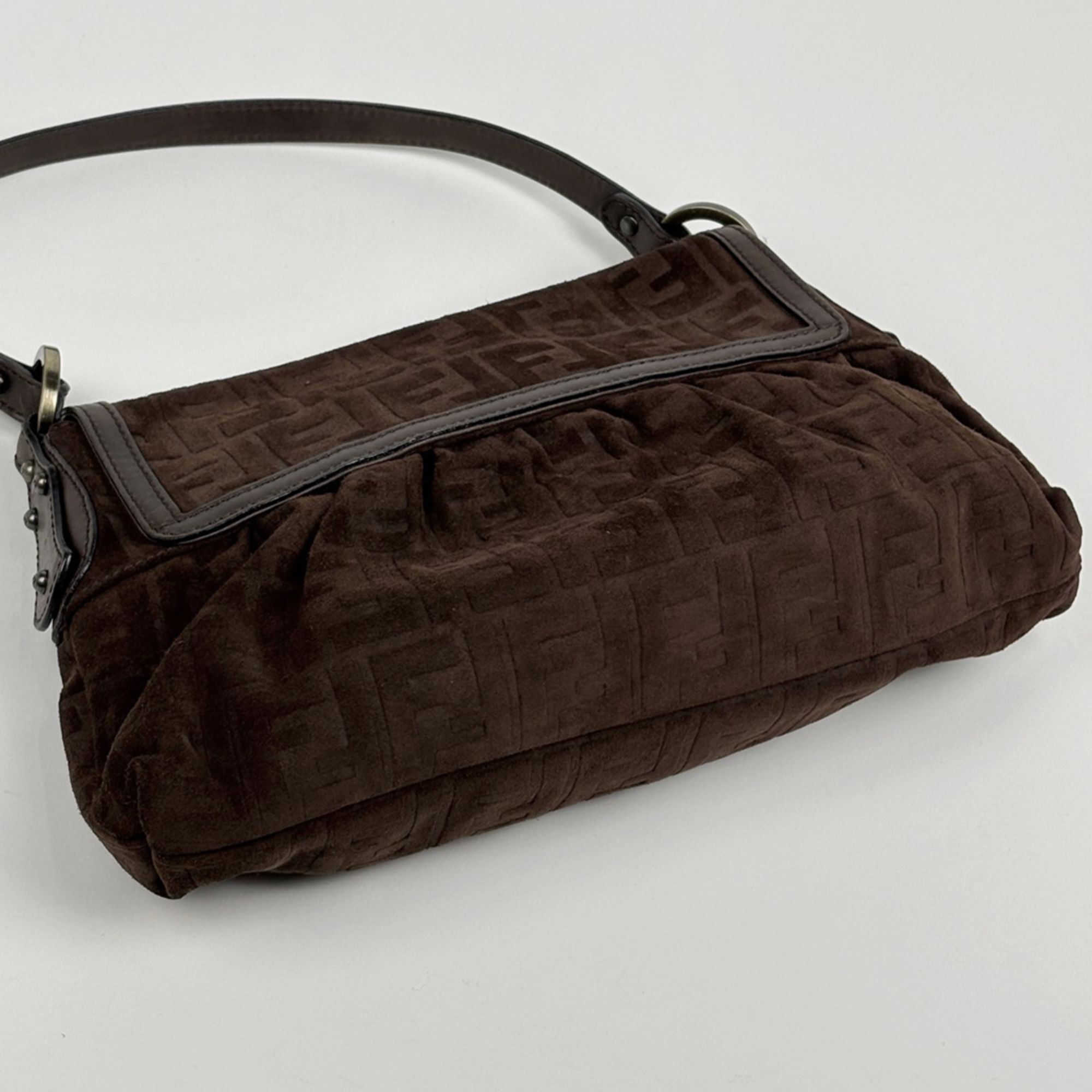 Zucca Suede Shoulder Bag (Pre-Owned) - Fendi - Modalova