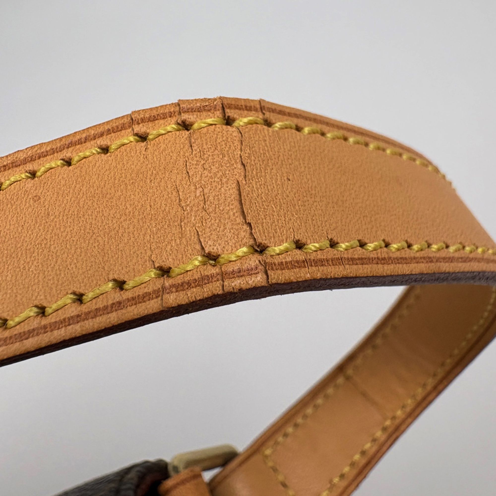 Monogram Shoulder Bag (Pre-Owned) - Louis Vuitton - Modalova