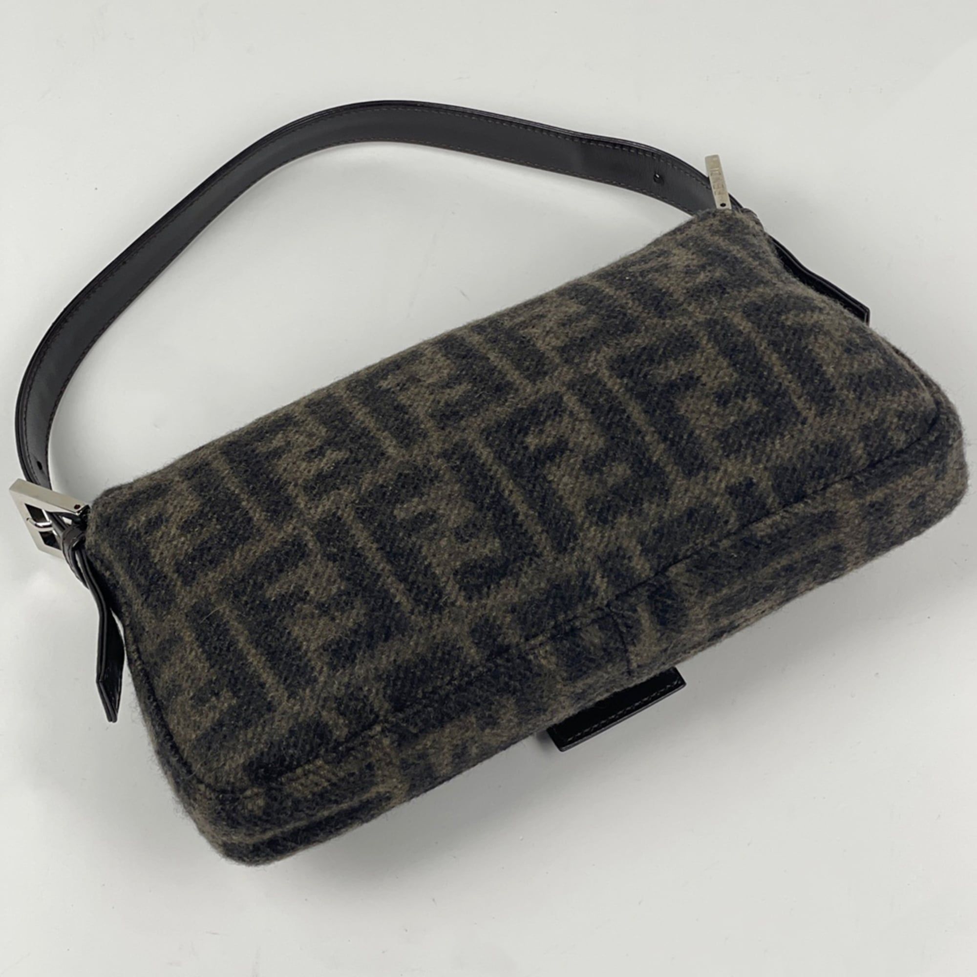 Fabric Leather Shoulder Bag (Pre-Owned) - Fendi - Modalova