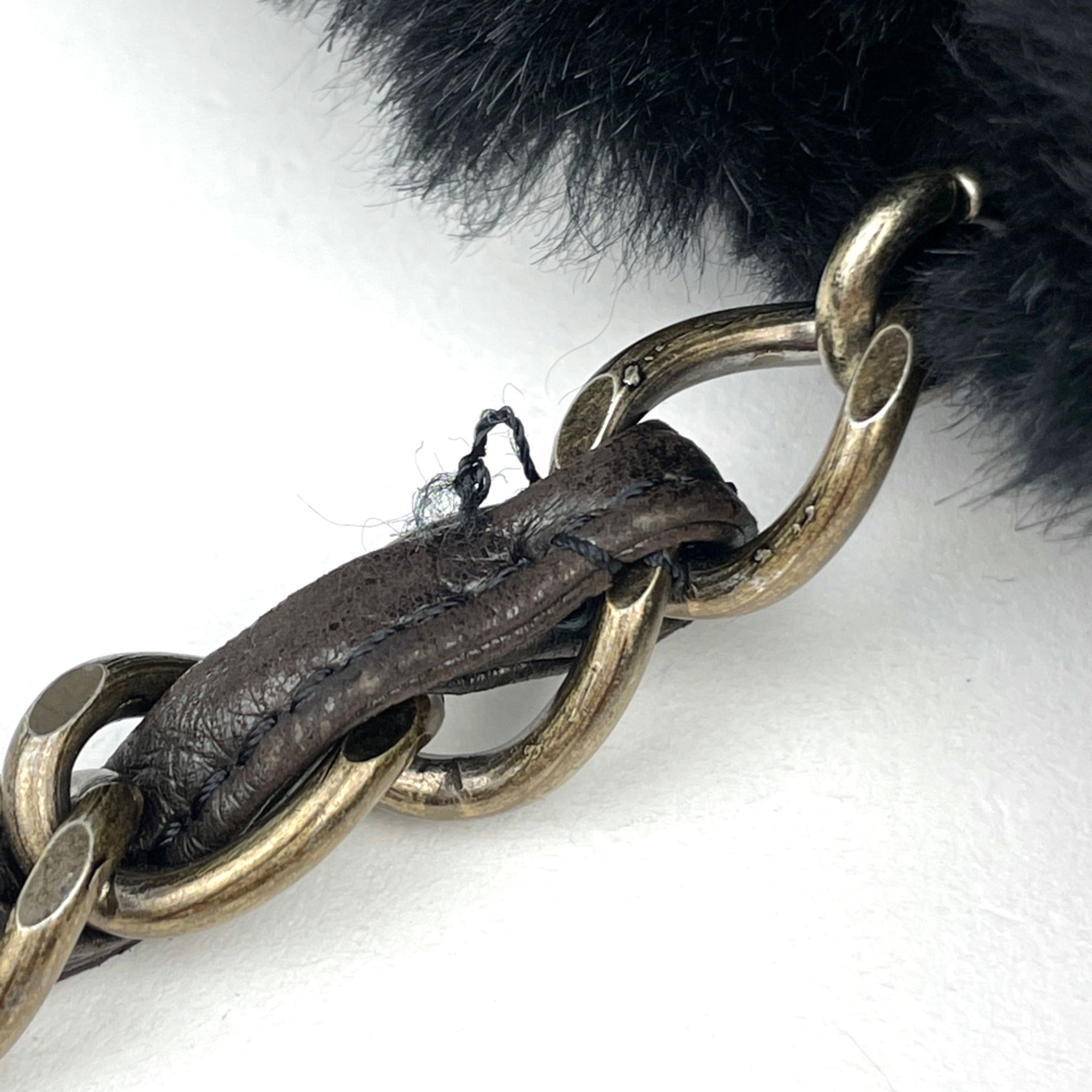 Fur Leather Shoulder Bag (Pre-Owned) - Chanel - Modalova