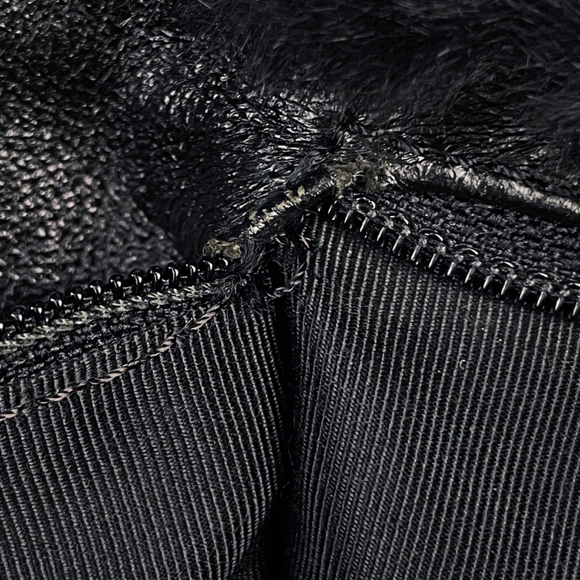 Fur Leather Shoulder Bag (Pre-Owned) - Chanel - Modalova