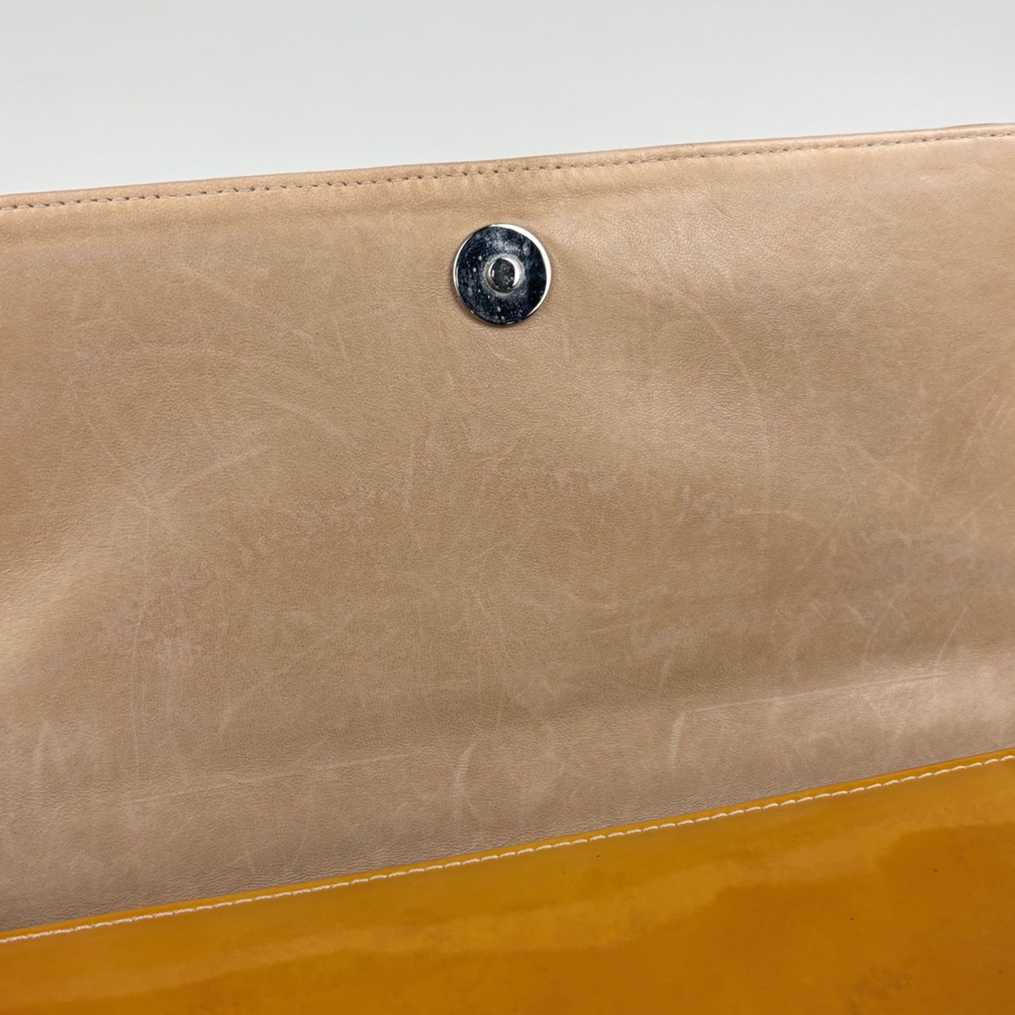 Patent Leather Shoulder Bag (Pre-Owned) - Chanel - Modalova
