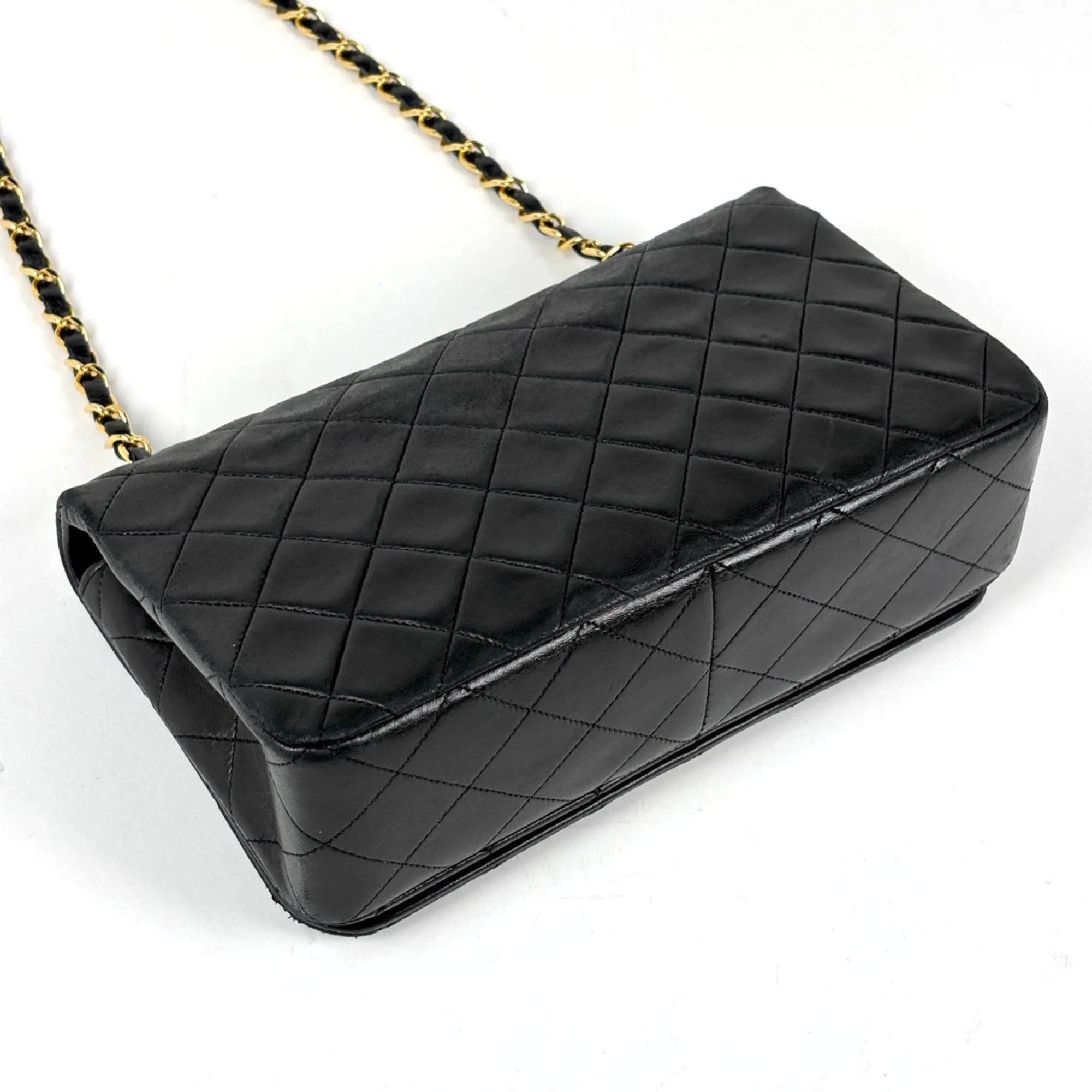Leather Shoulder Bag (Pre-Owned) - Chanel - Modalova
