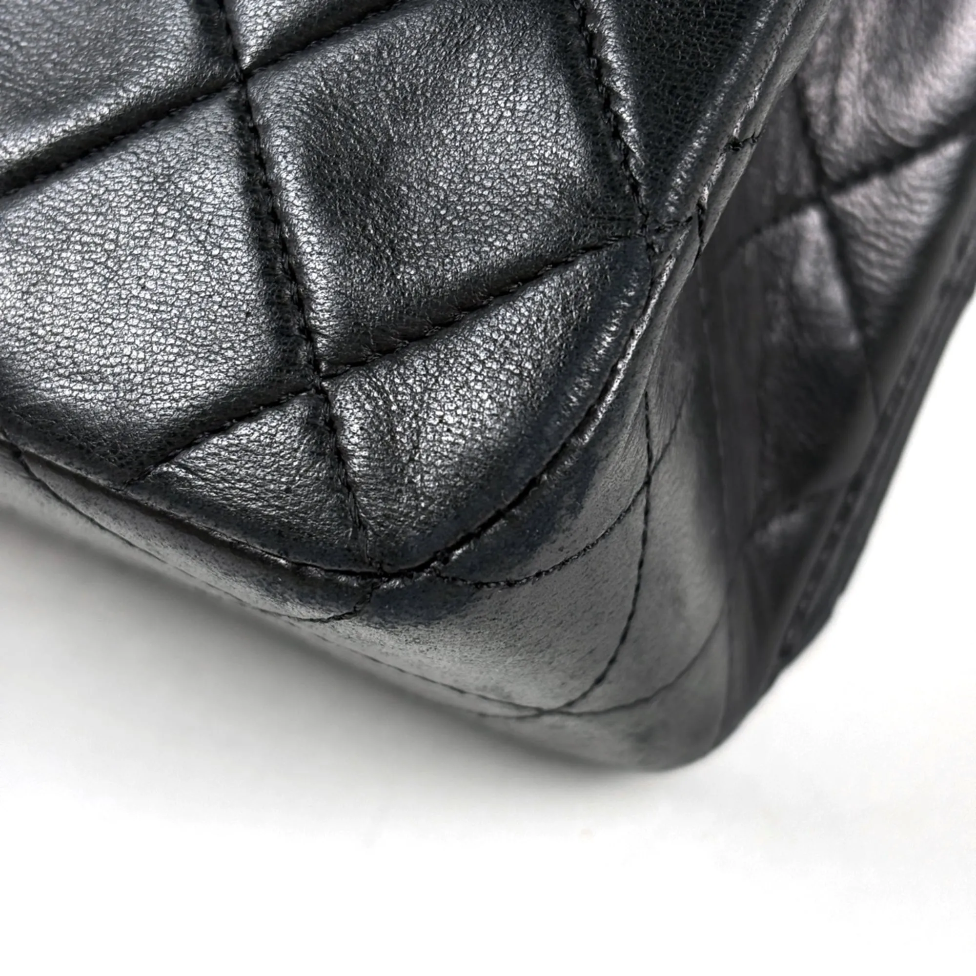 Leather Shoulder Bag (Pre-Owned) - Chanel - Modalova