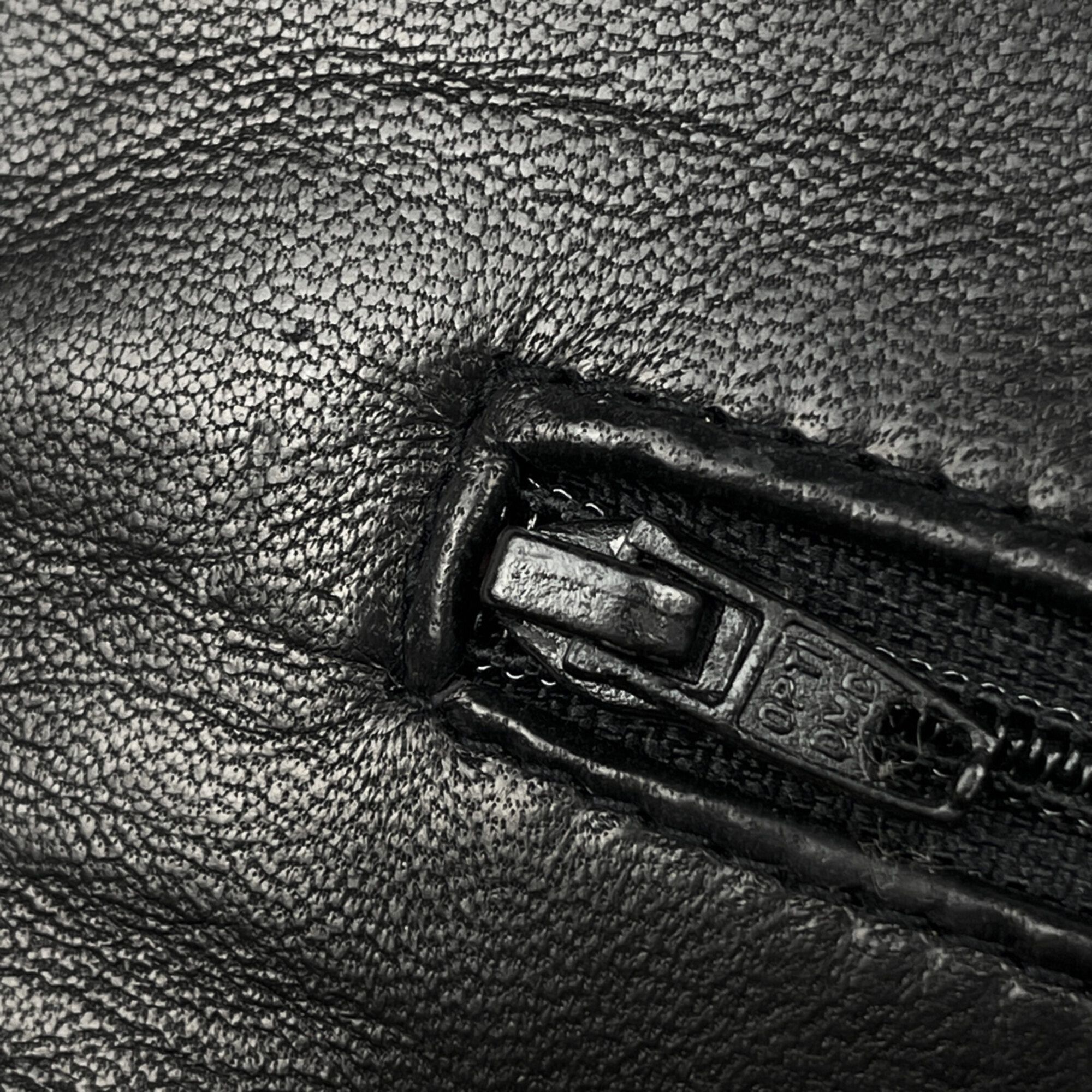 Matelasse Leather Shoulder Bag (Pre-Owned) - Chanel - Modalova