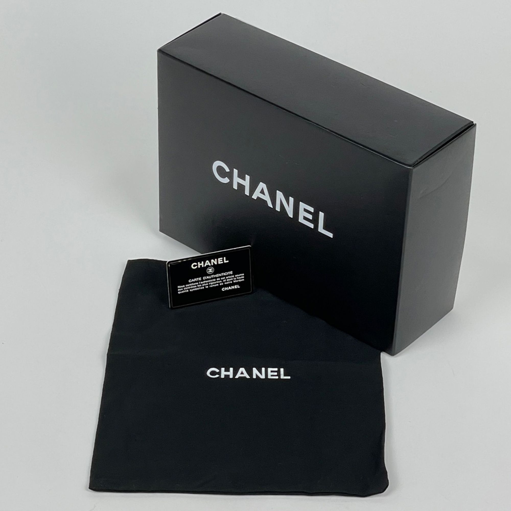 Matelasse Leather Shoulder Bag (Pre-Owned) - Chanel - Modalova