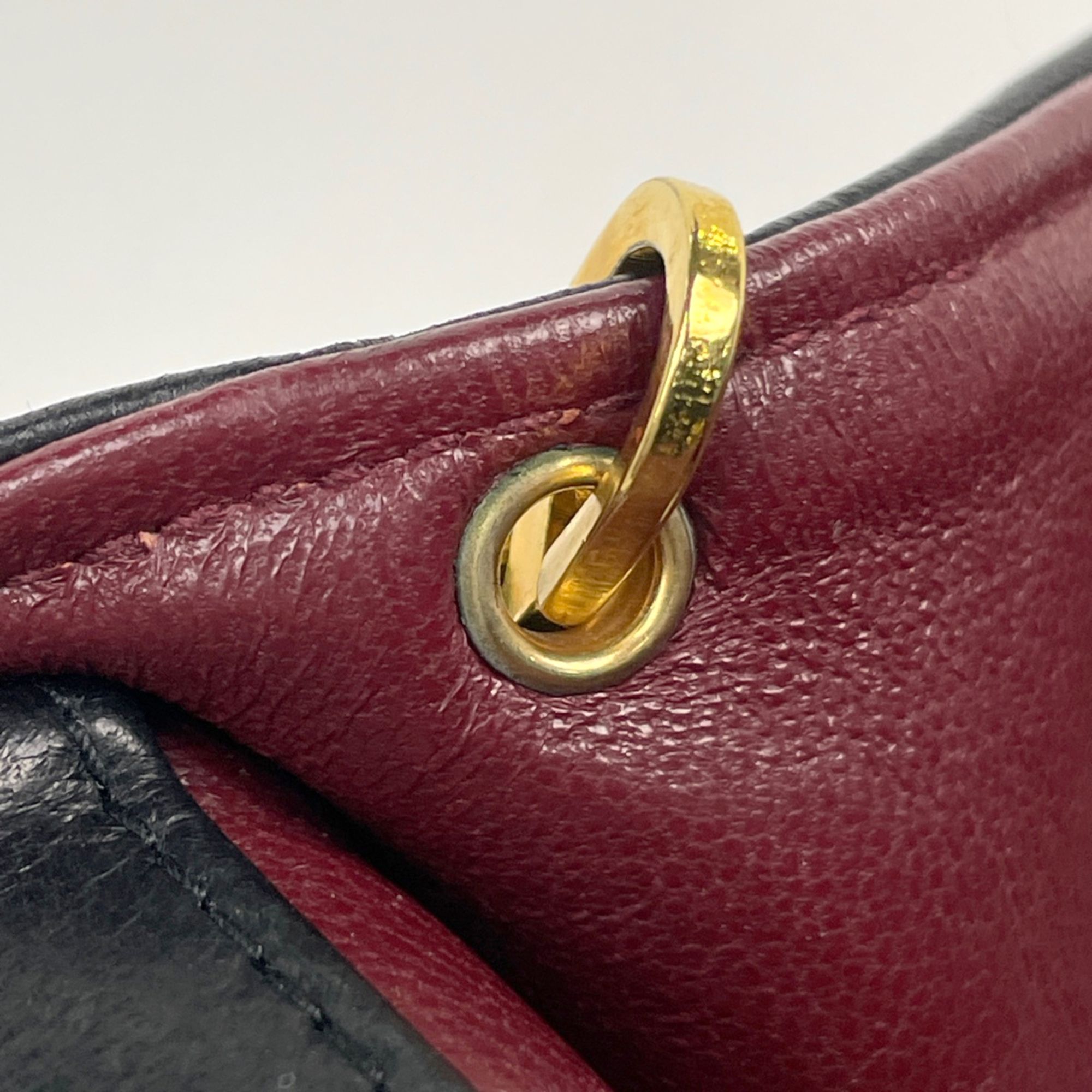 Leather Shoulder Bag (Pre-Owned) - Chanel - Modalova