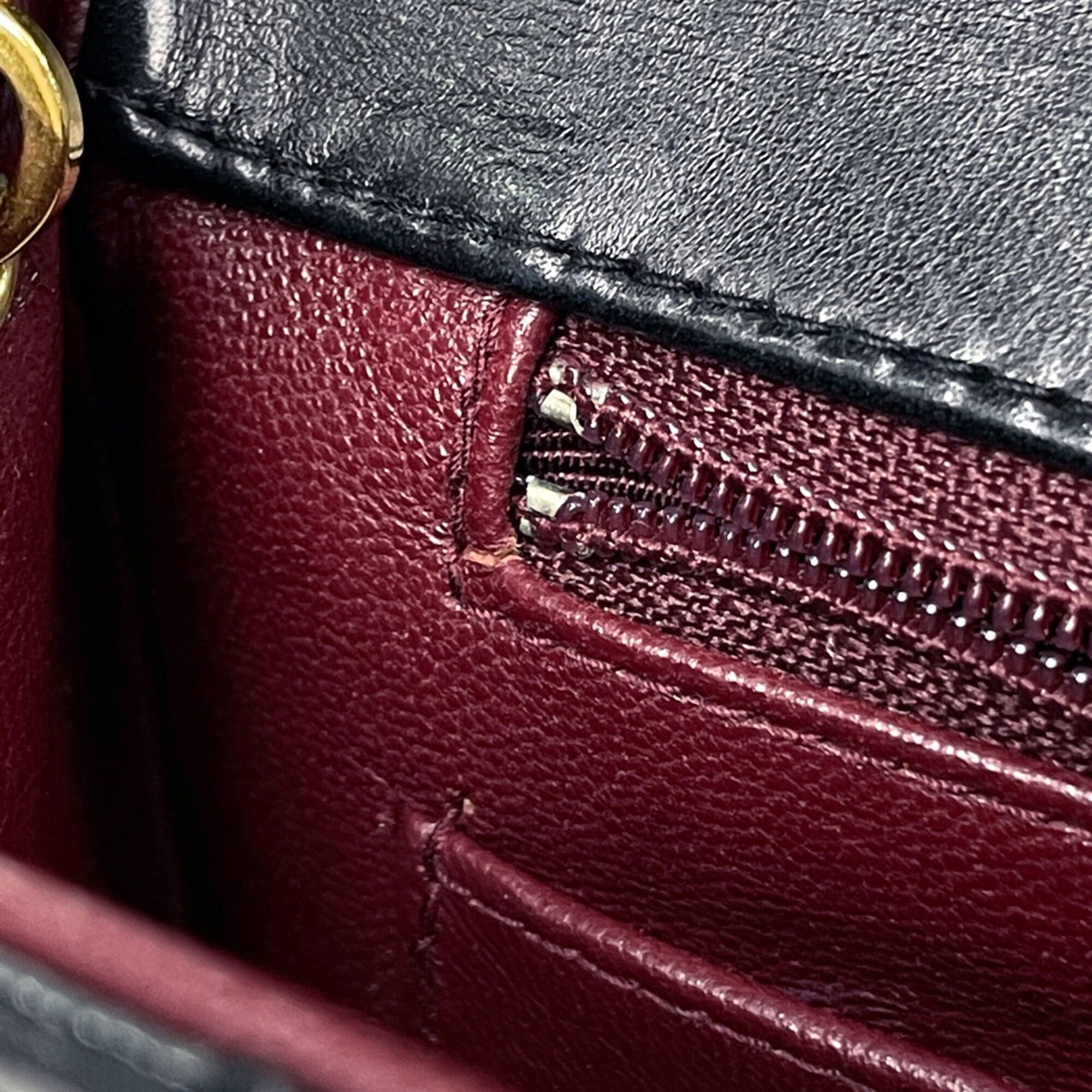 Leather Shoulder Bag (Pre-Owned) - Chanel - Modalova