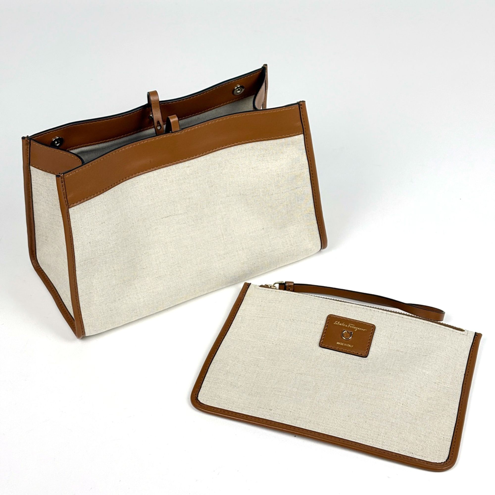 Raffia Handbag (Pre-Owned) - Salvatore Ferragamo - Modalova