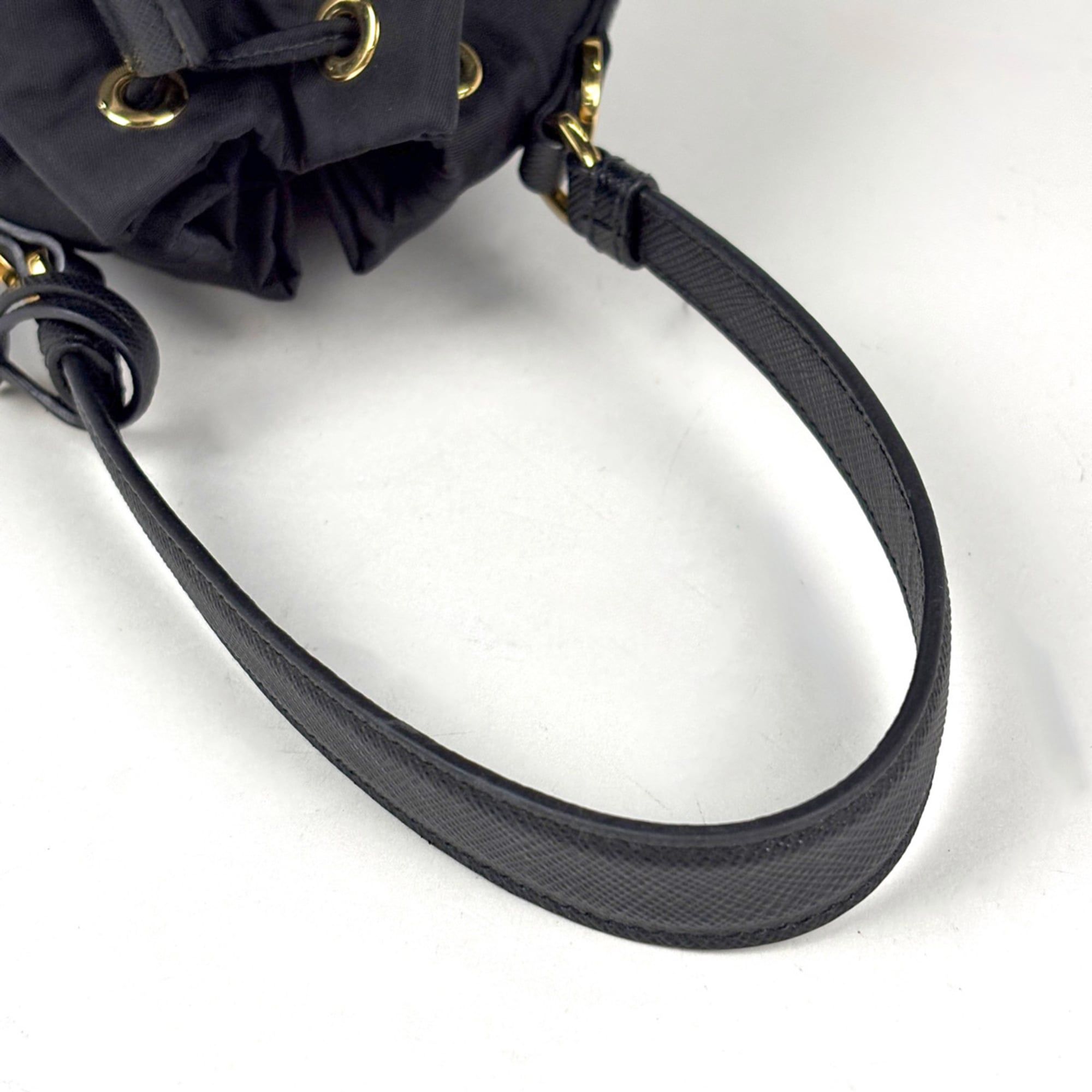 Nylon Leather Handbag (Pre-Owned) - Prada - Modalova