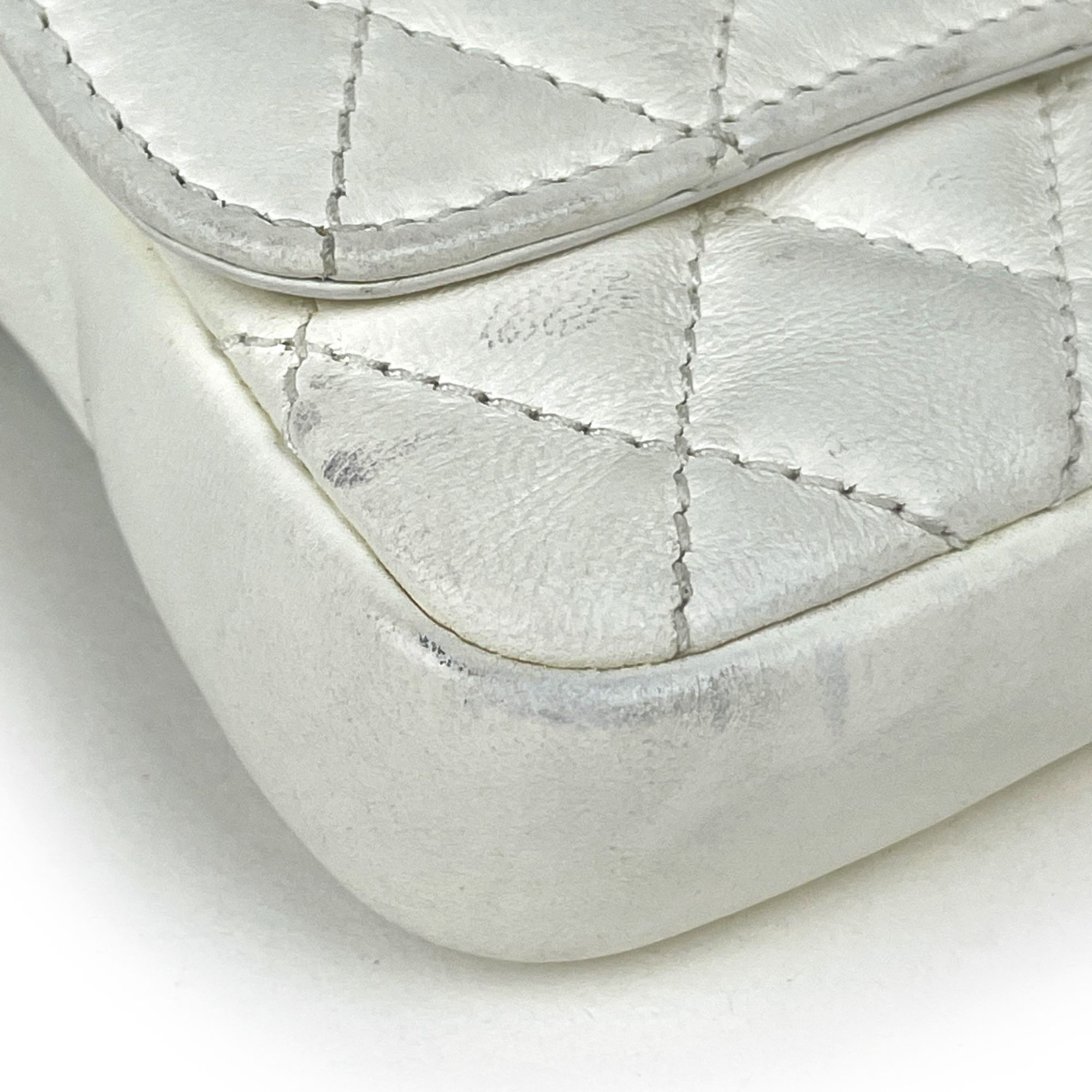 Leather Shoulder Bag (Pre-Owned) - Chanel - Modalova