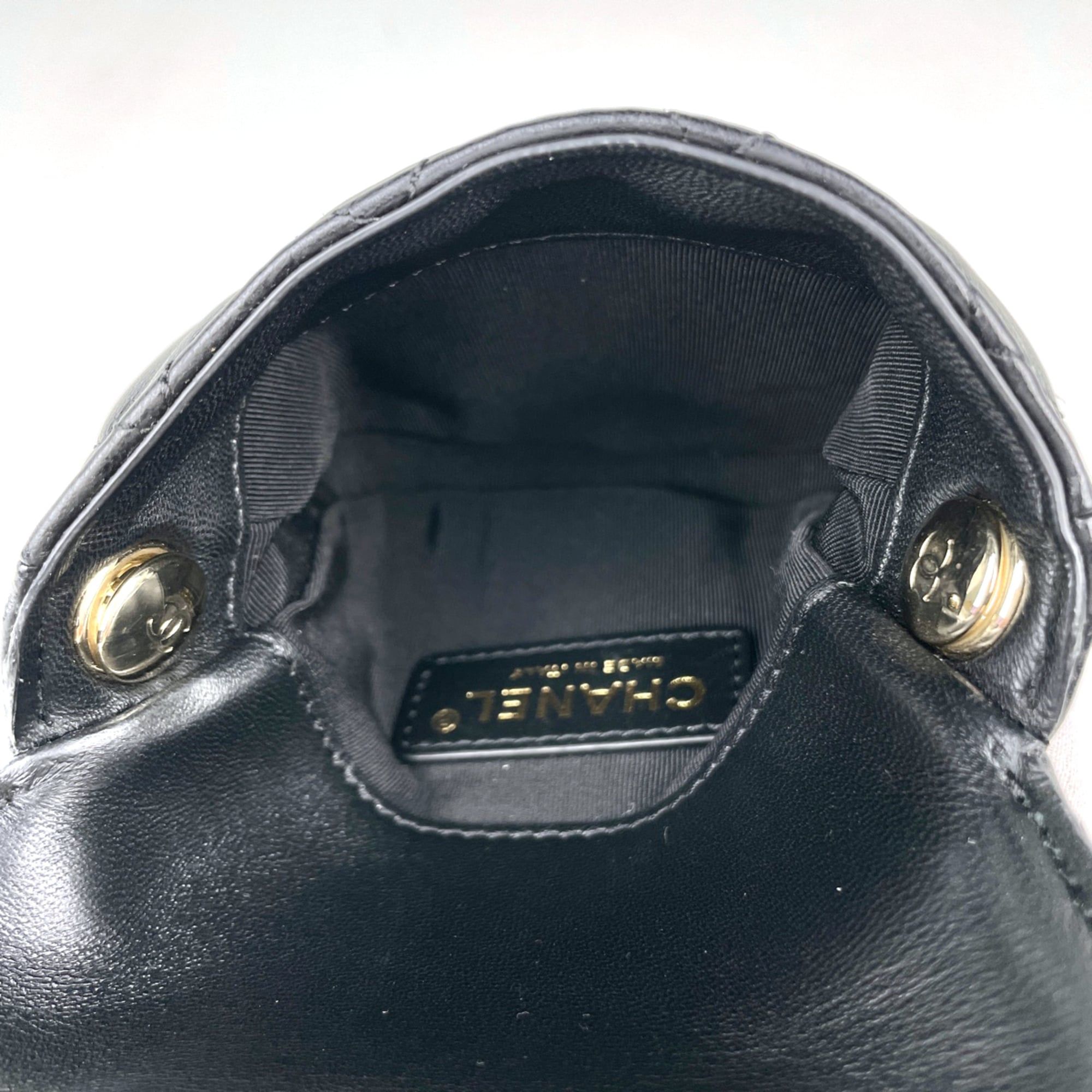 Leather Shoulder Bag (Pre-Owned) - Chanel - Modalova
