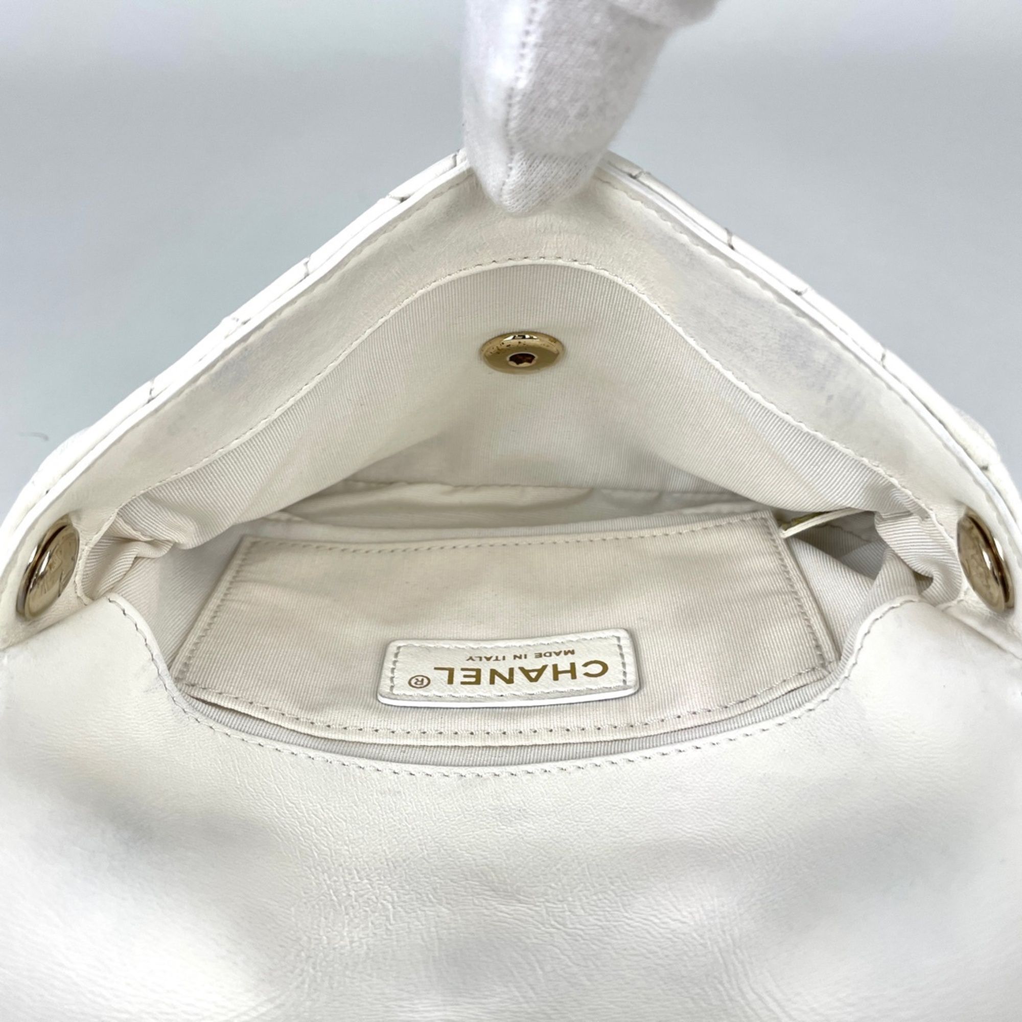 Leather Shoulder Bag (Pre-Owned) - Chanel - Modalova