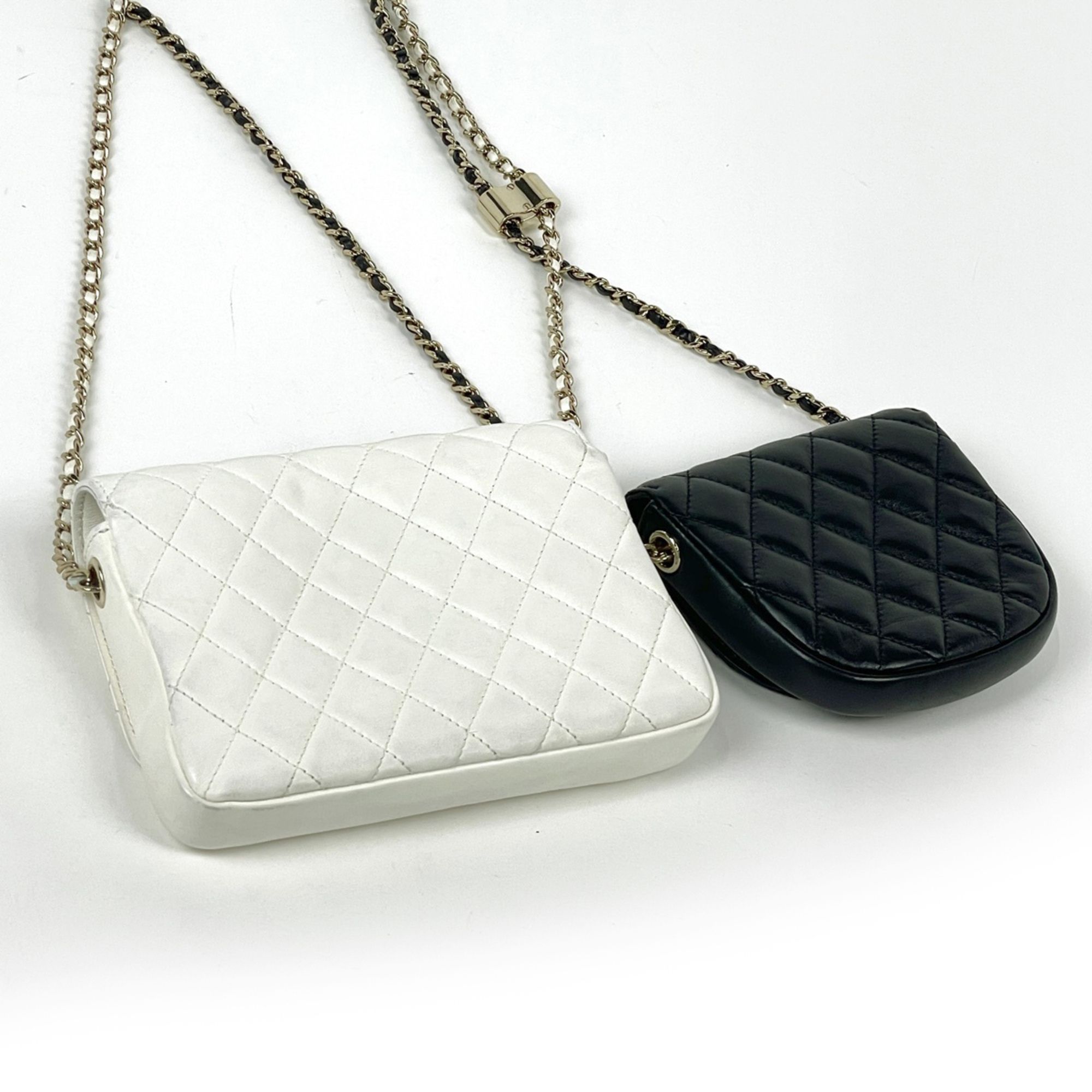 Leather Shoulder Bag (Pre-Owned) - Chanel - Modalova