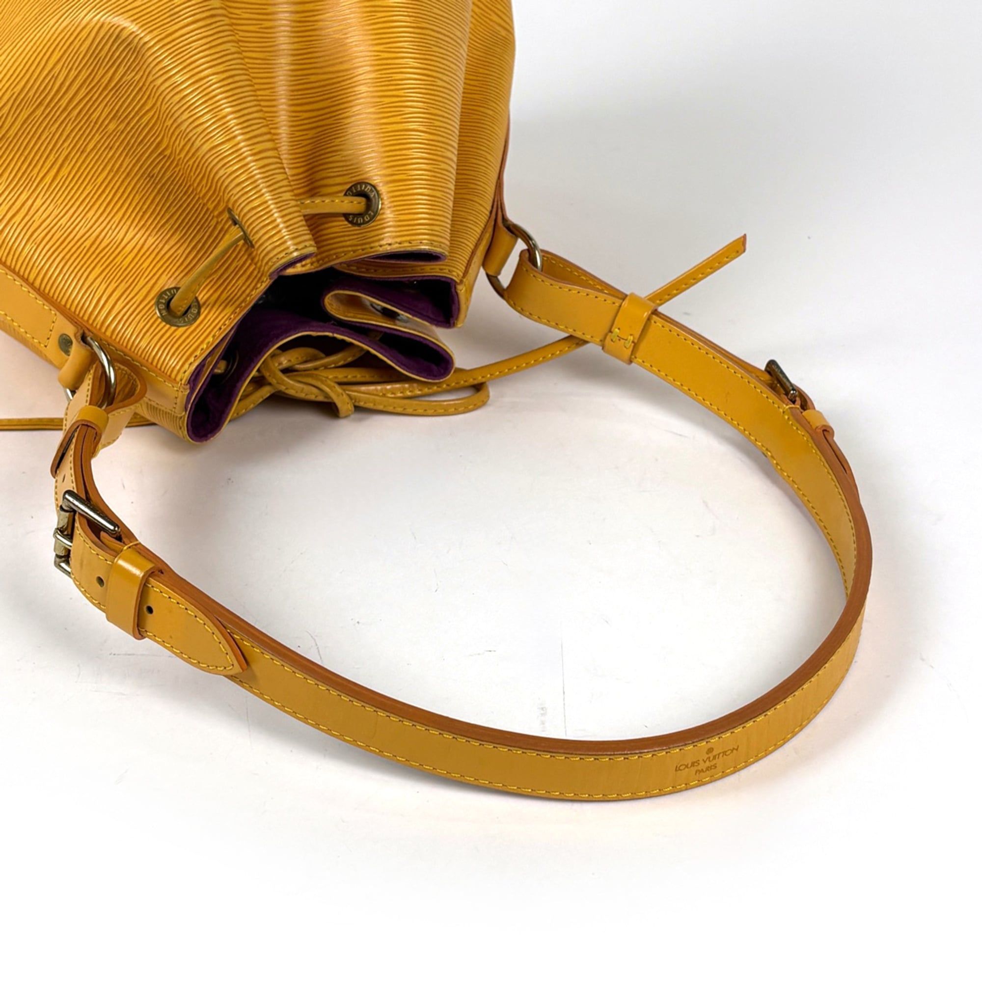 Epi Leather Shoulder Bag (Pre-Owned) - Louis Vuitton - Modalova
