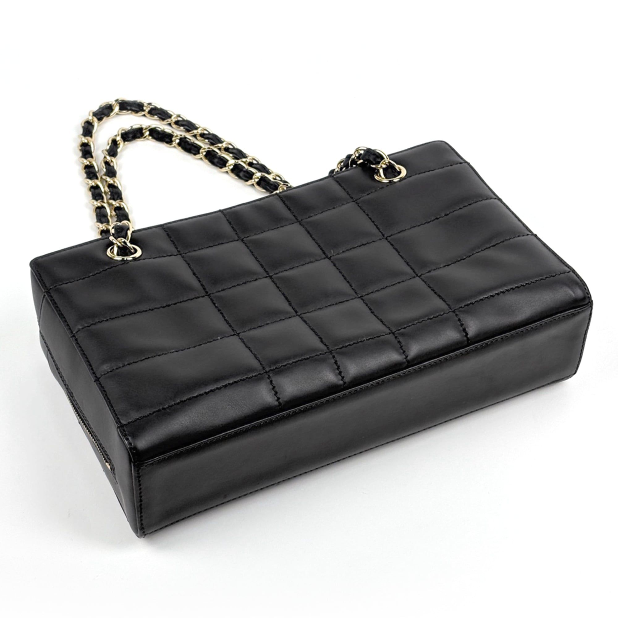 Leather Handbag (Pre-Owned) - Chanel - Modalova