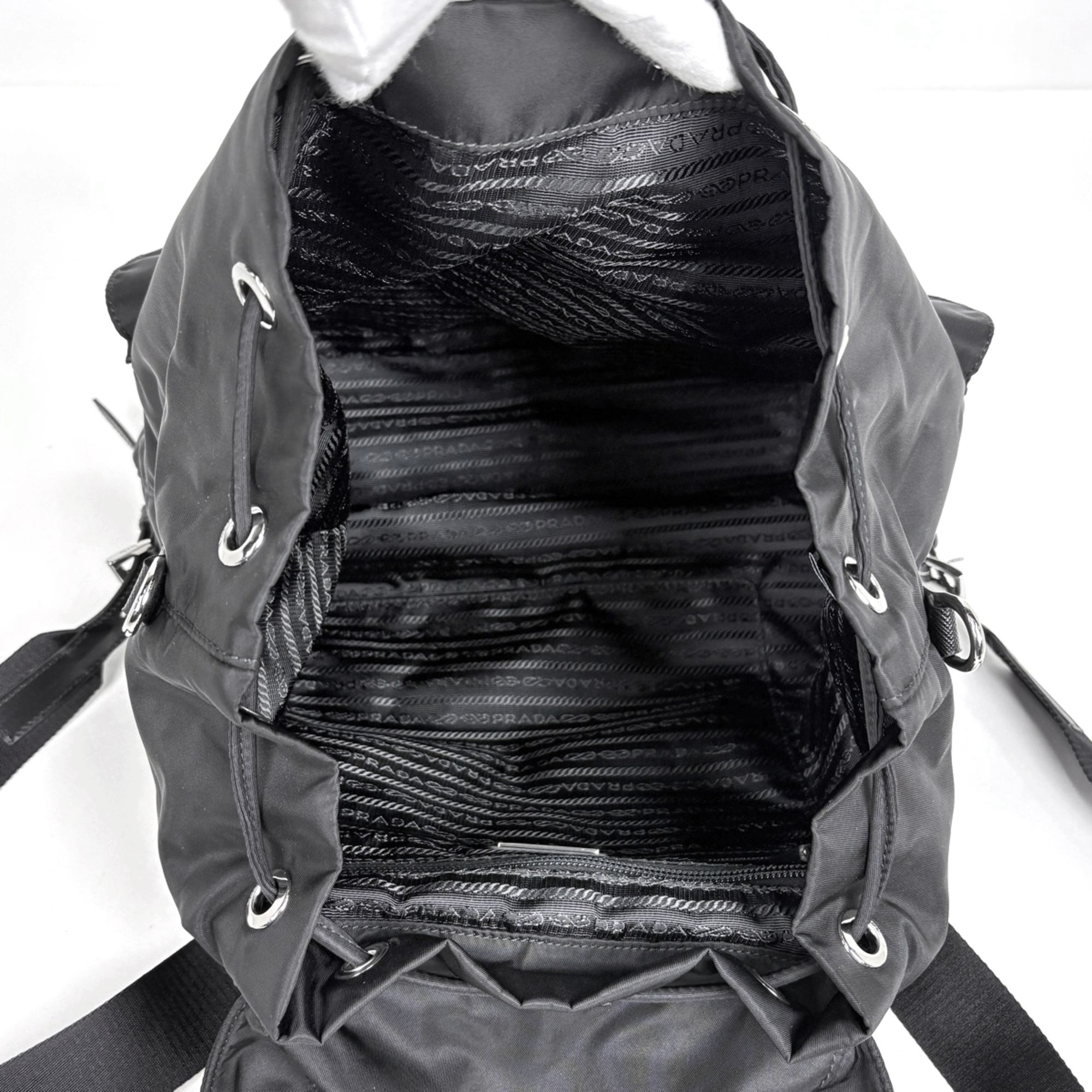 Nylon Saffiano Triangle Leather Backpack (Pre-Owned) - Prada - Modalova