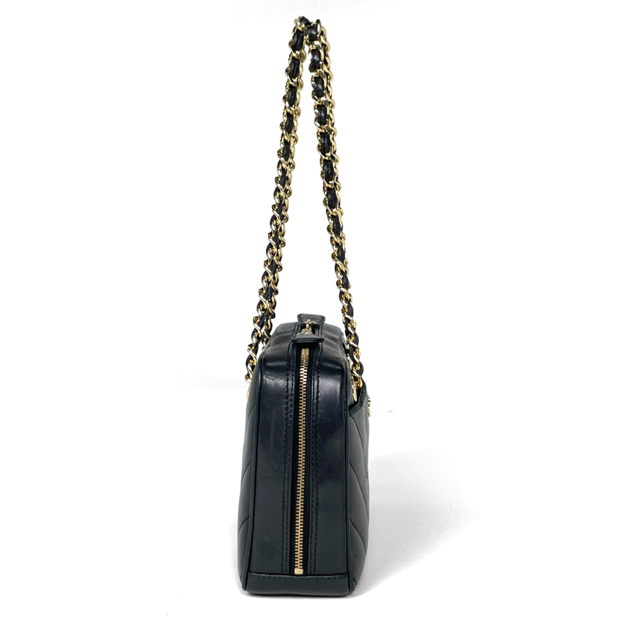 Leather Shoulder Bag (Pre-Owned) - Chanel - Modalova