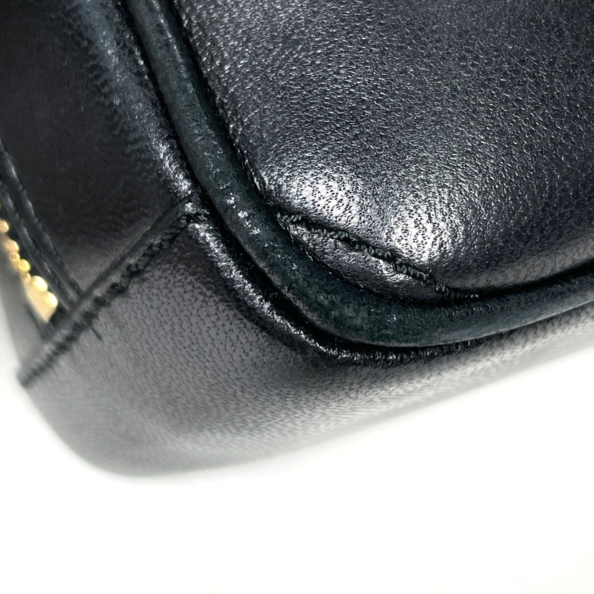 Leather Shoulder Bag (Pre-Owned) - Chanel - Modalova