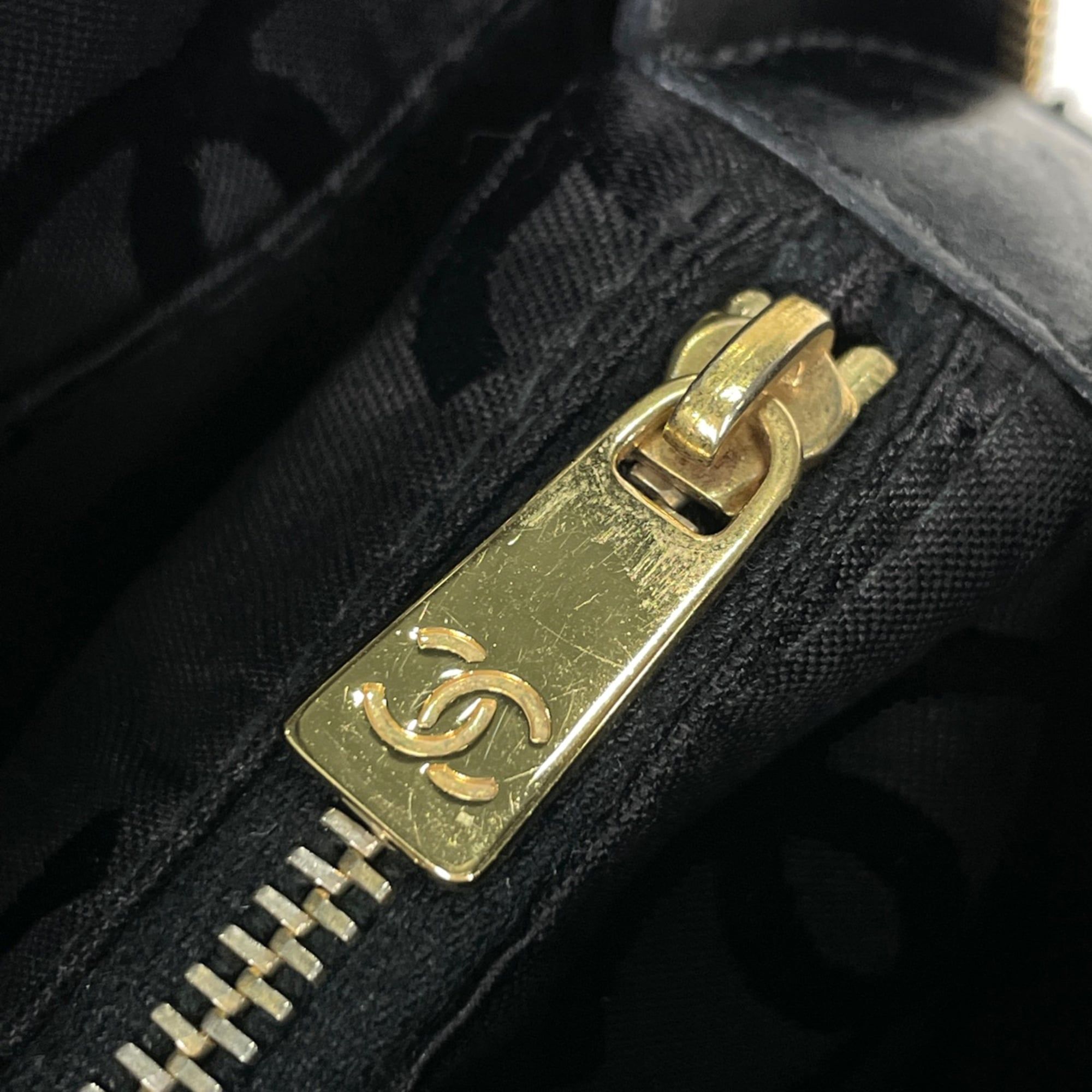 Leather Shoulder Bag (Pre-Owned) - Chanel - Modalova