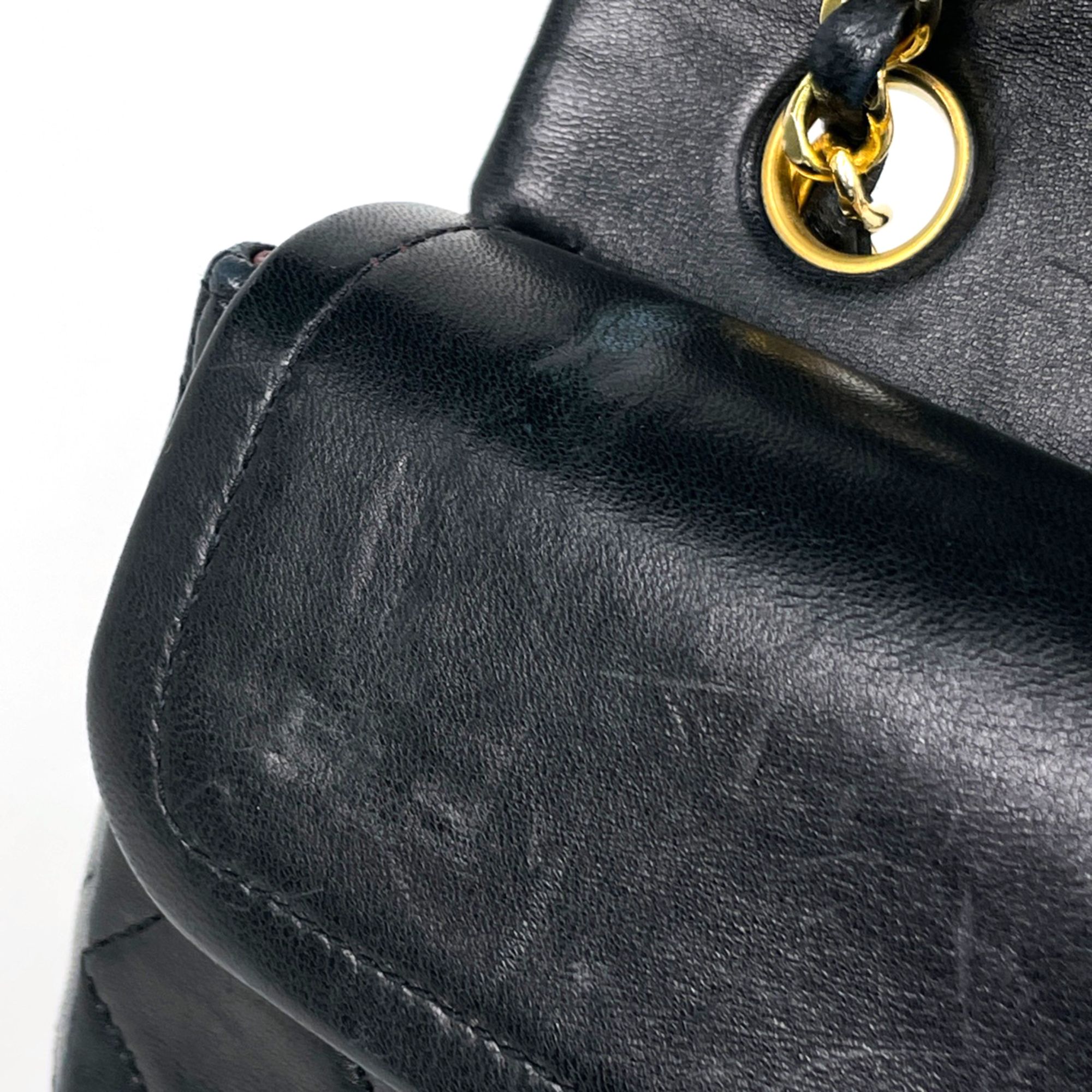 Leather Shoulder Bag (Pre-Owned) - Chanel - Modalova