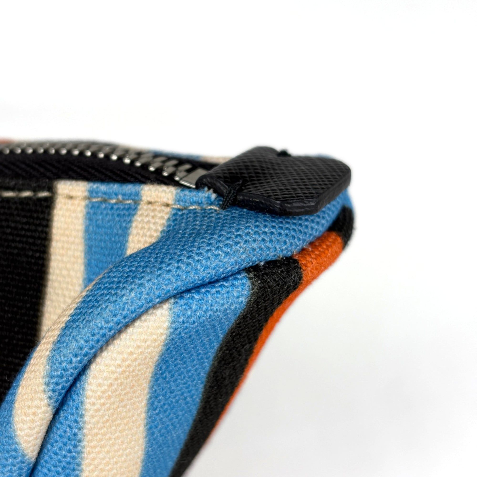 Canvas Pouch (Pre-Owned) - Prada - Modalova