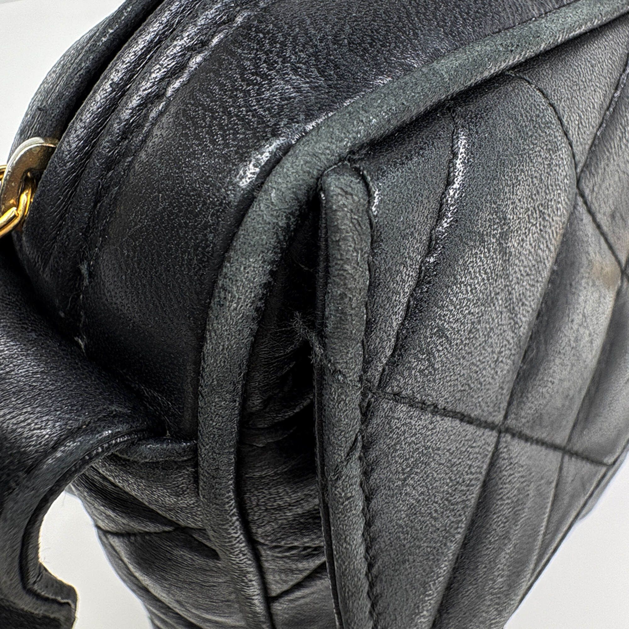 Leather Shoulder Bag (Pre-Owned) - Chanel - Modalova
