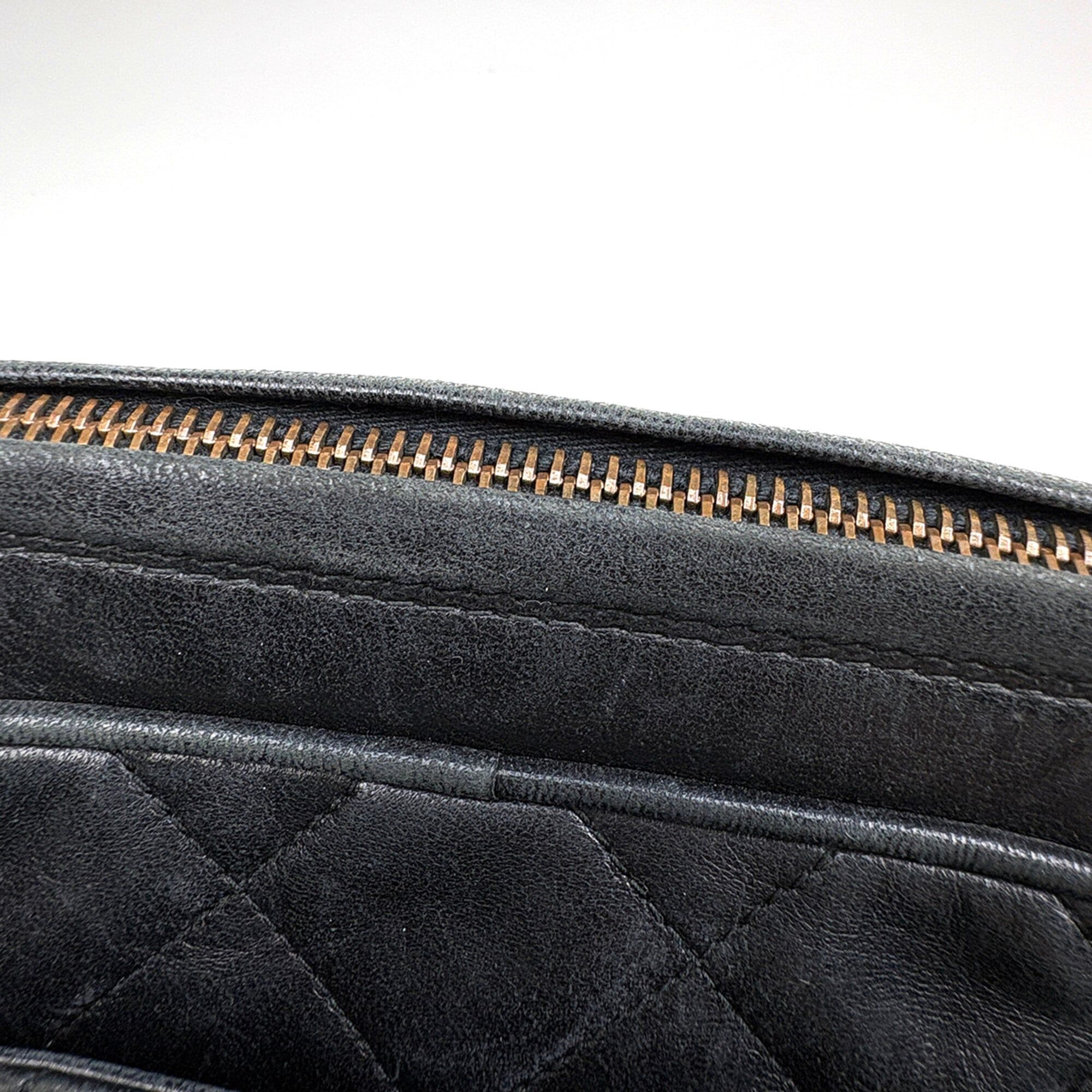 Leather Shoulder Bag (Pre-Owned) - Chanel - Modalova