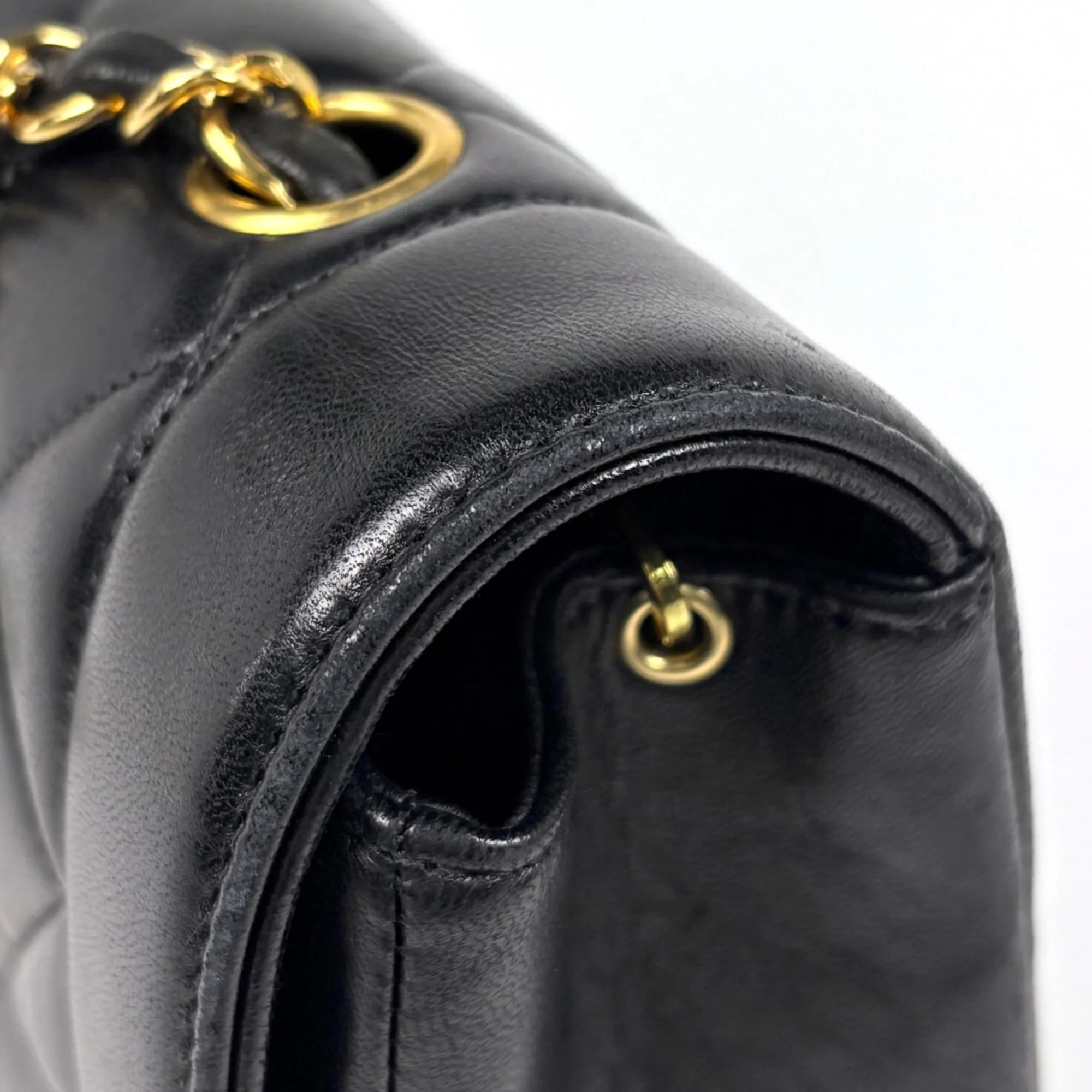 Leather Shoulder Bag (Pre-Owned) - Chanel - Modalova