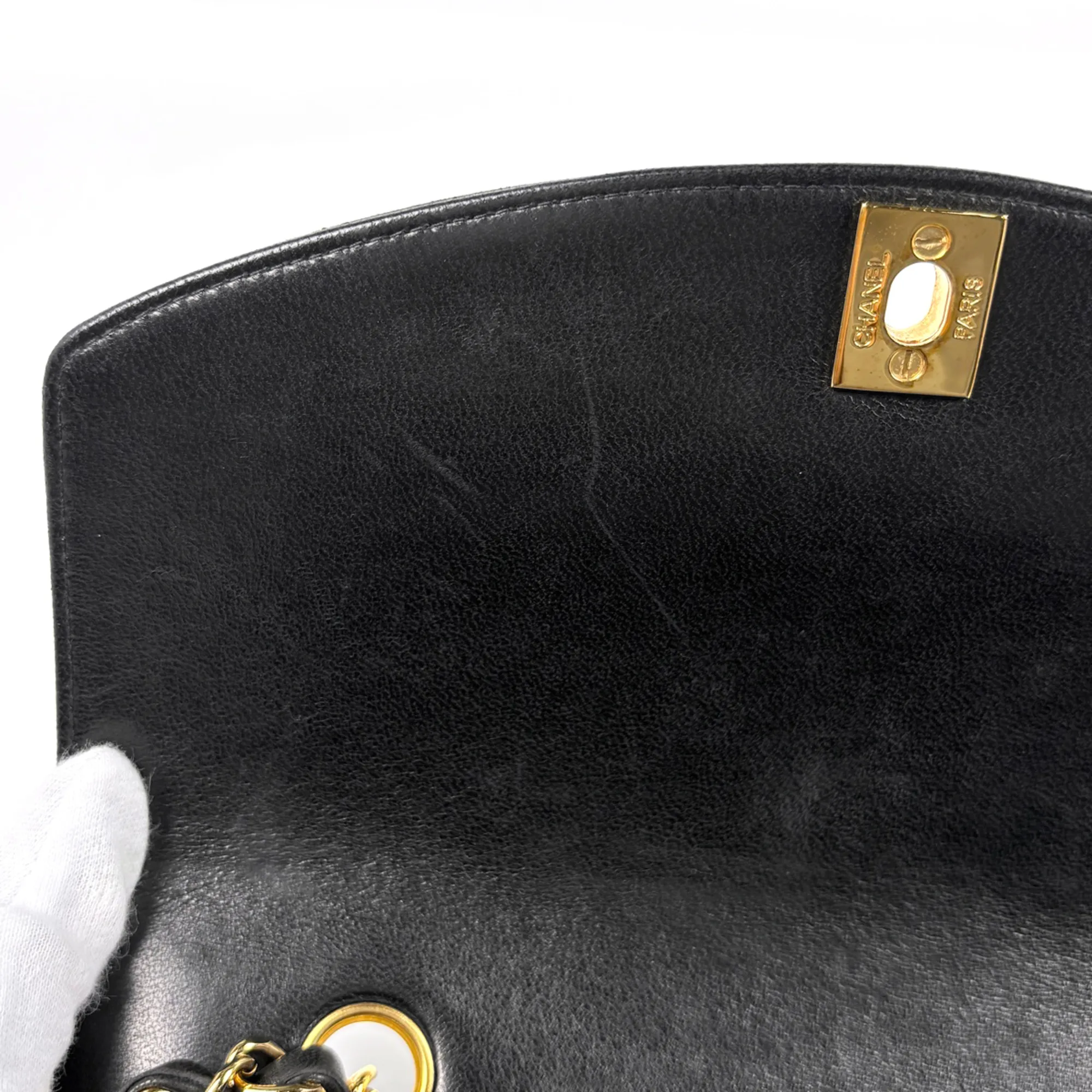 Leather Shoulder Bag (Pre-Owned) - Chanel - Modalova