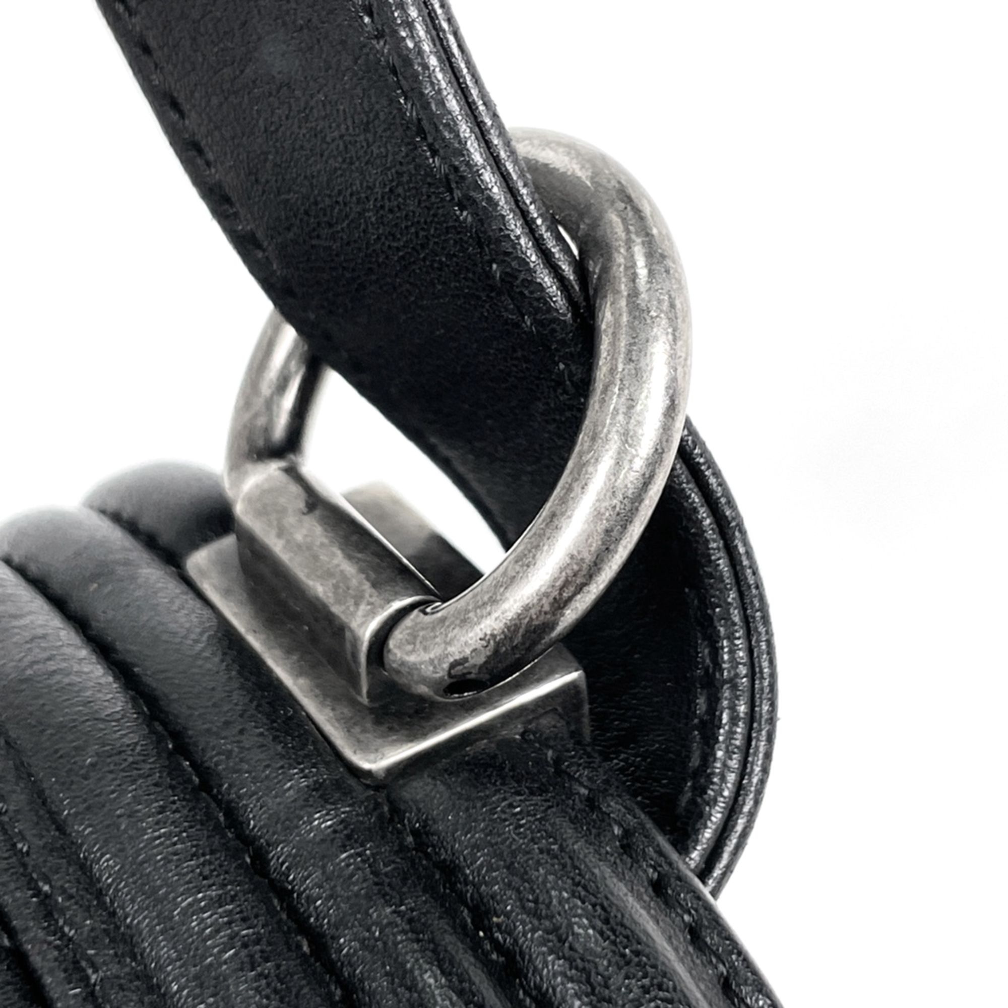 Leather Shoulder Bag (Pre-Owned) - Chanel - Modalova