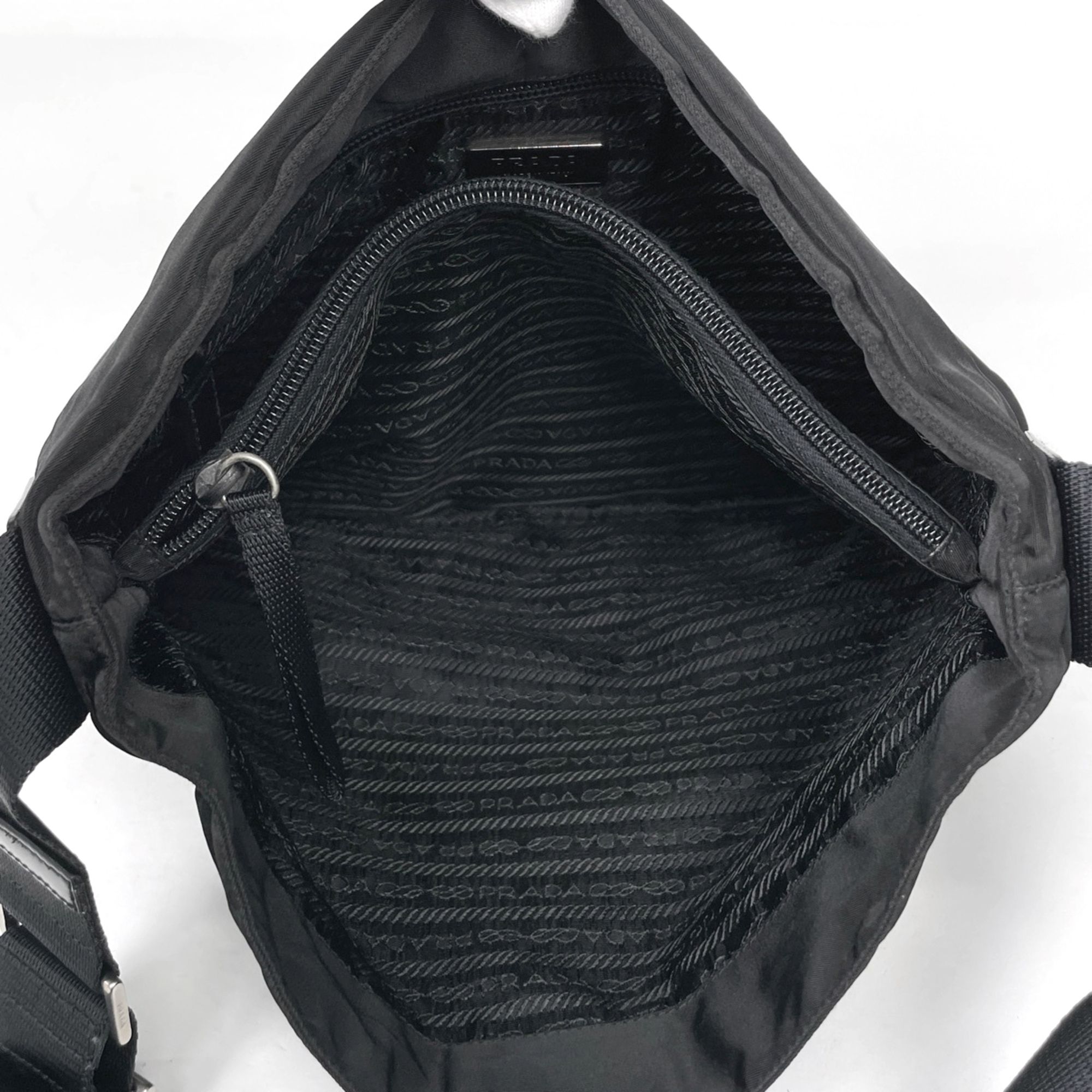 Nylon Leather Shoulder Bag (Pre-Owned) - Prada - Modalova
