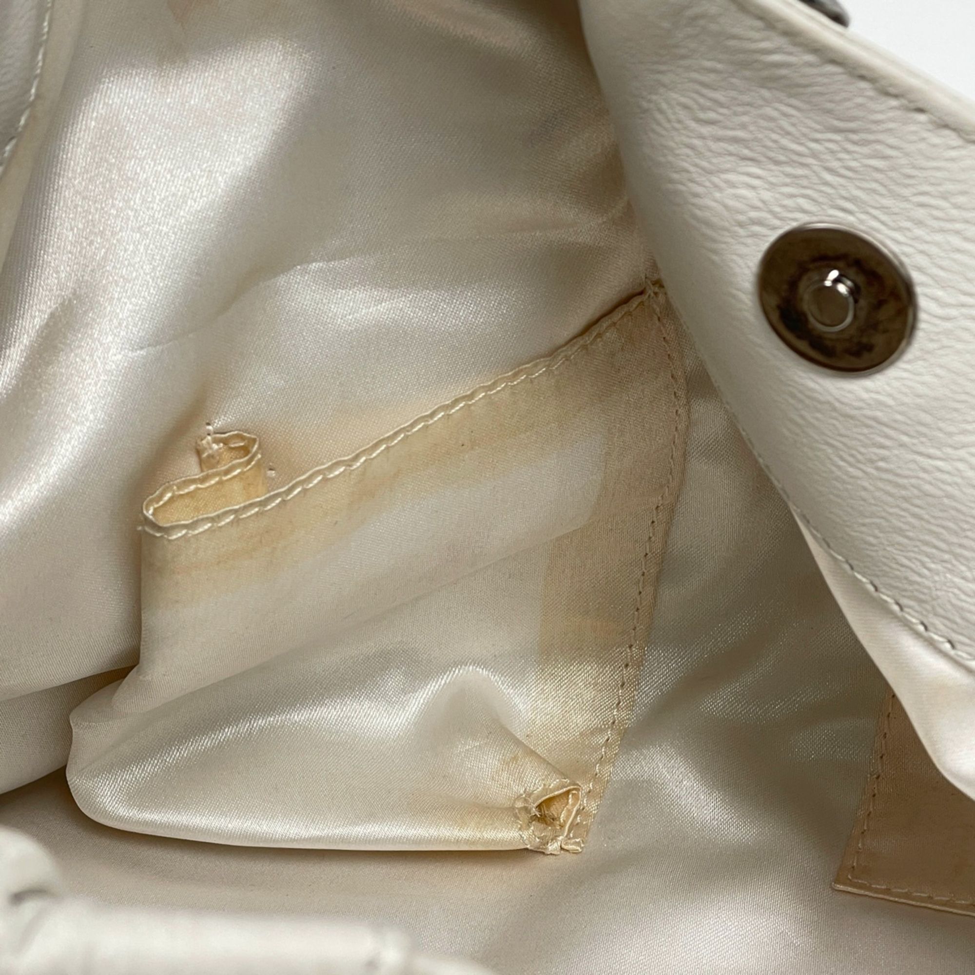 Leather Shoulder Bag (Pre-Owned) - Chanel - Modalova