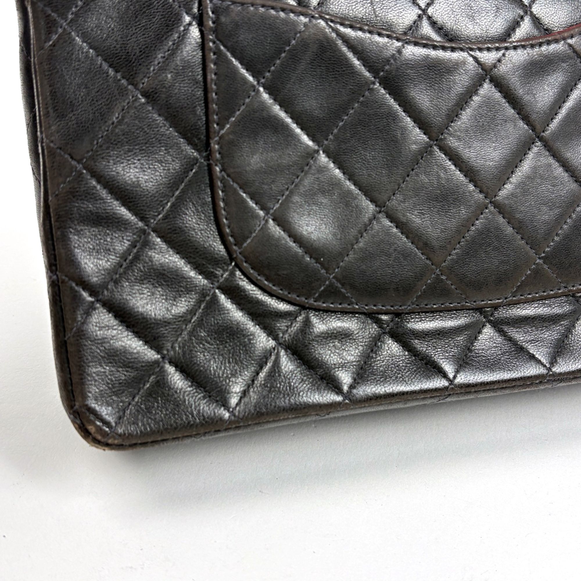 Leather Shoulder Bag (Pre-Owned) - Chanel - Modalova