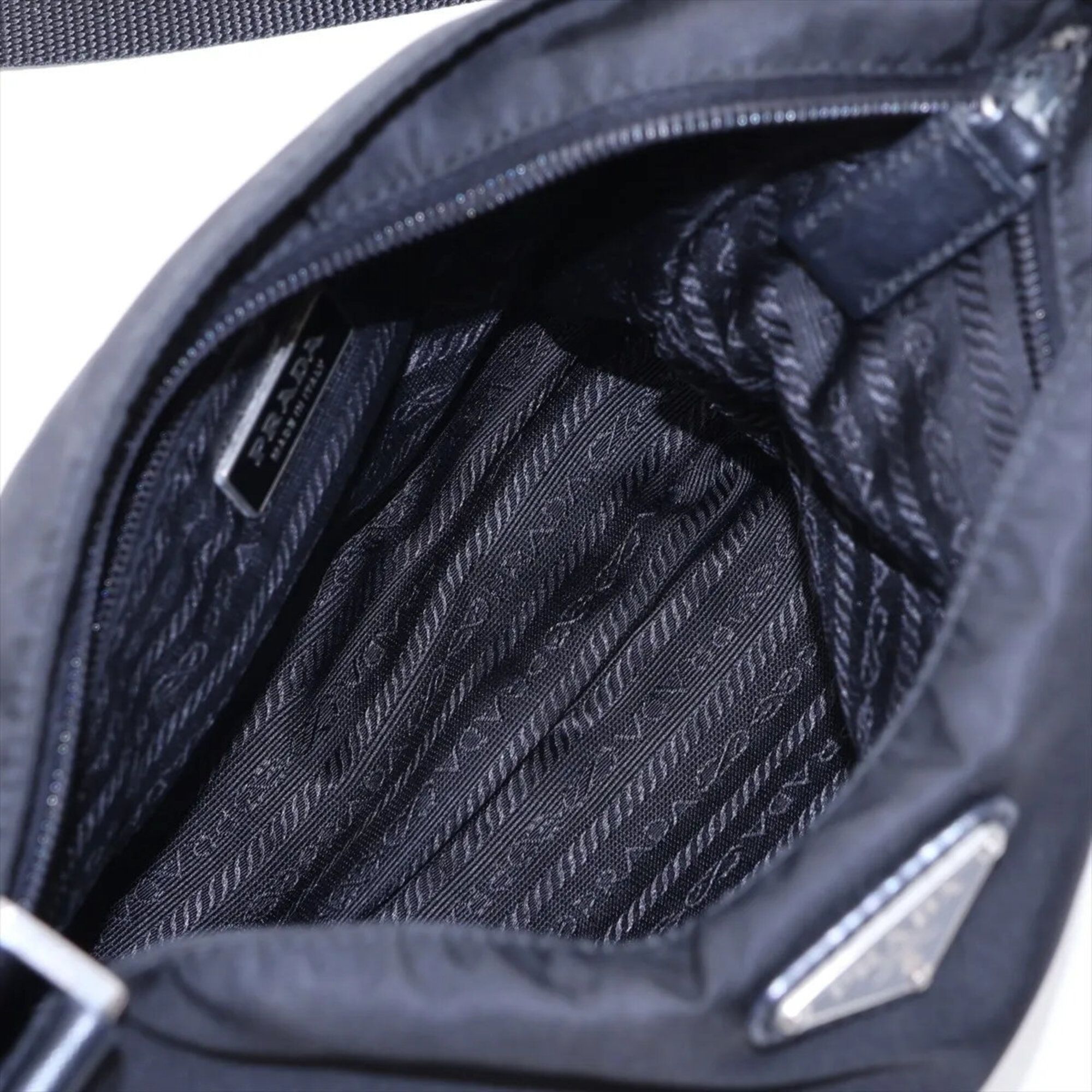 Leather Nylon Messenger Bag Shoulder Bag (Pre-Owned) - Prada - Modalova