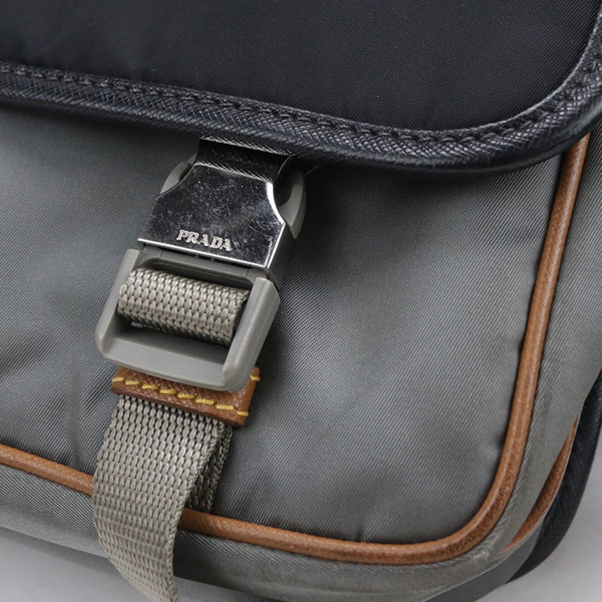 Nylon Shoulder Bag (Pre-Owned) - Prada - Modalova