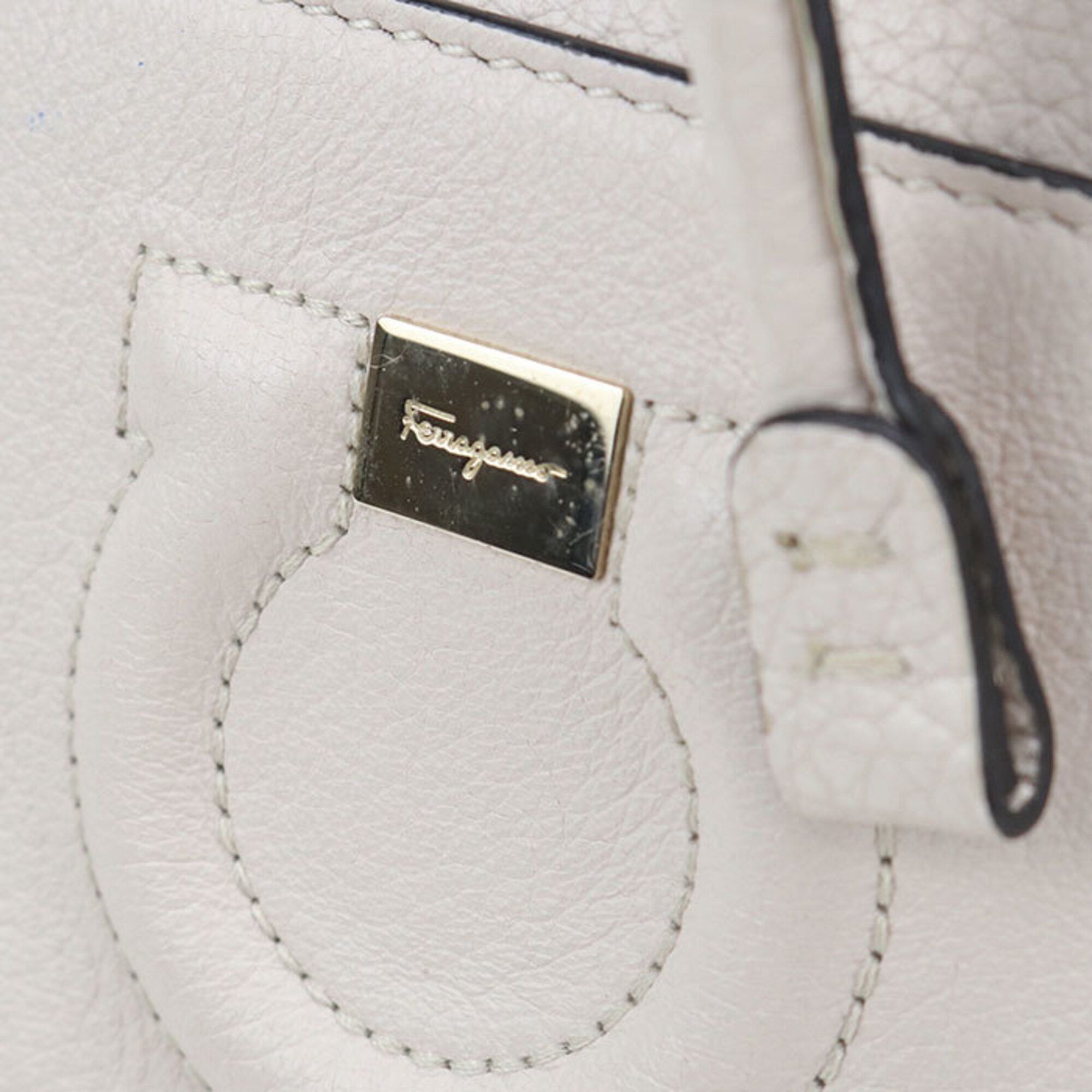 Leather Shoulder Bag (Pre-Owned) - Salvatore Ferragamo - Modalova