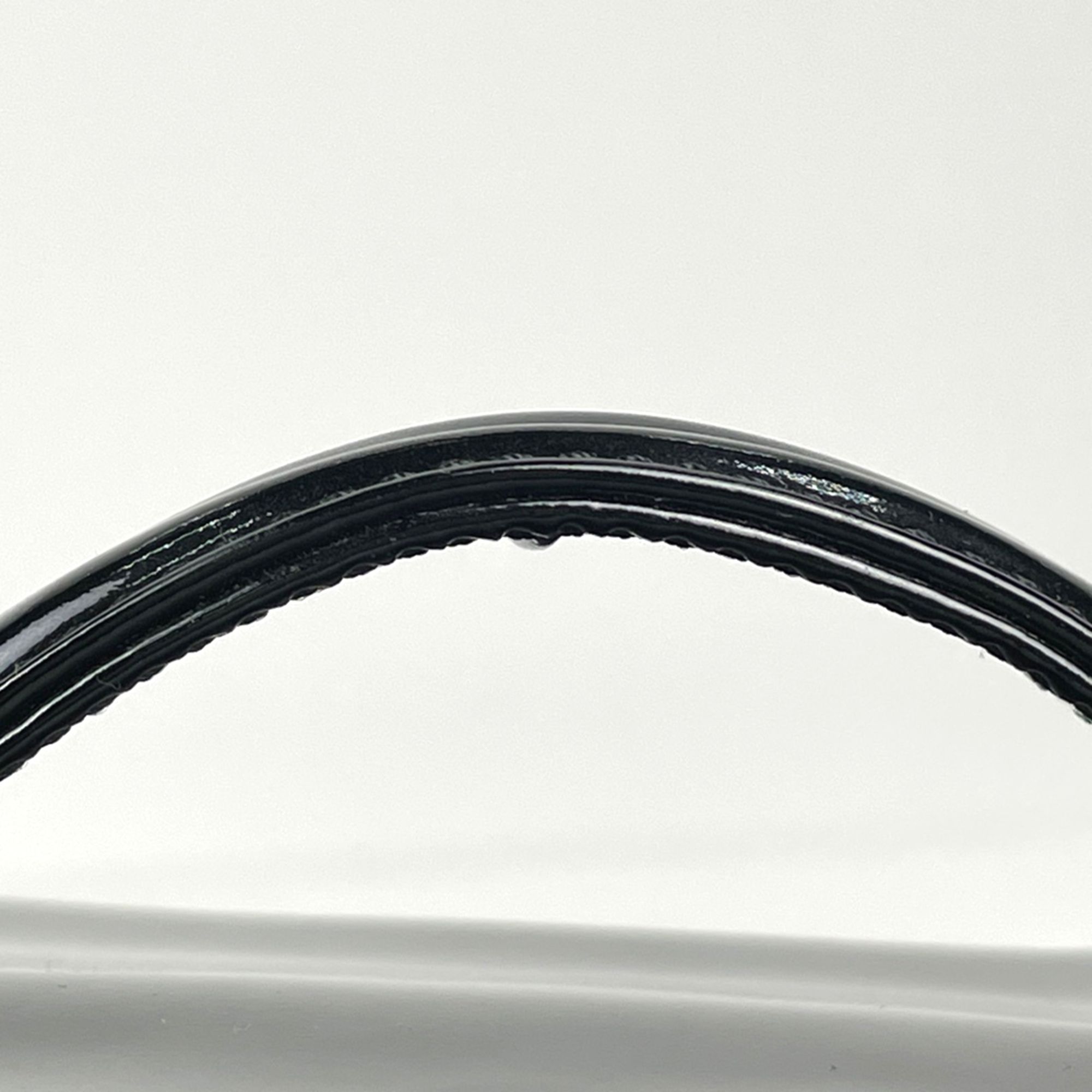 Patent Leather Pouch (Pre-Owned) - Chanel - Modalova