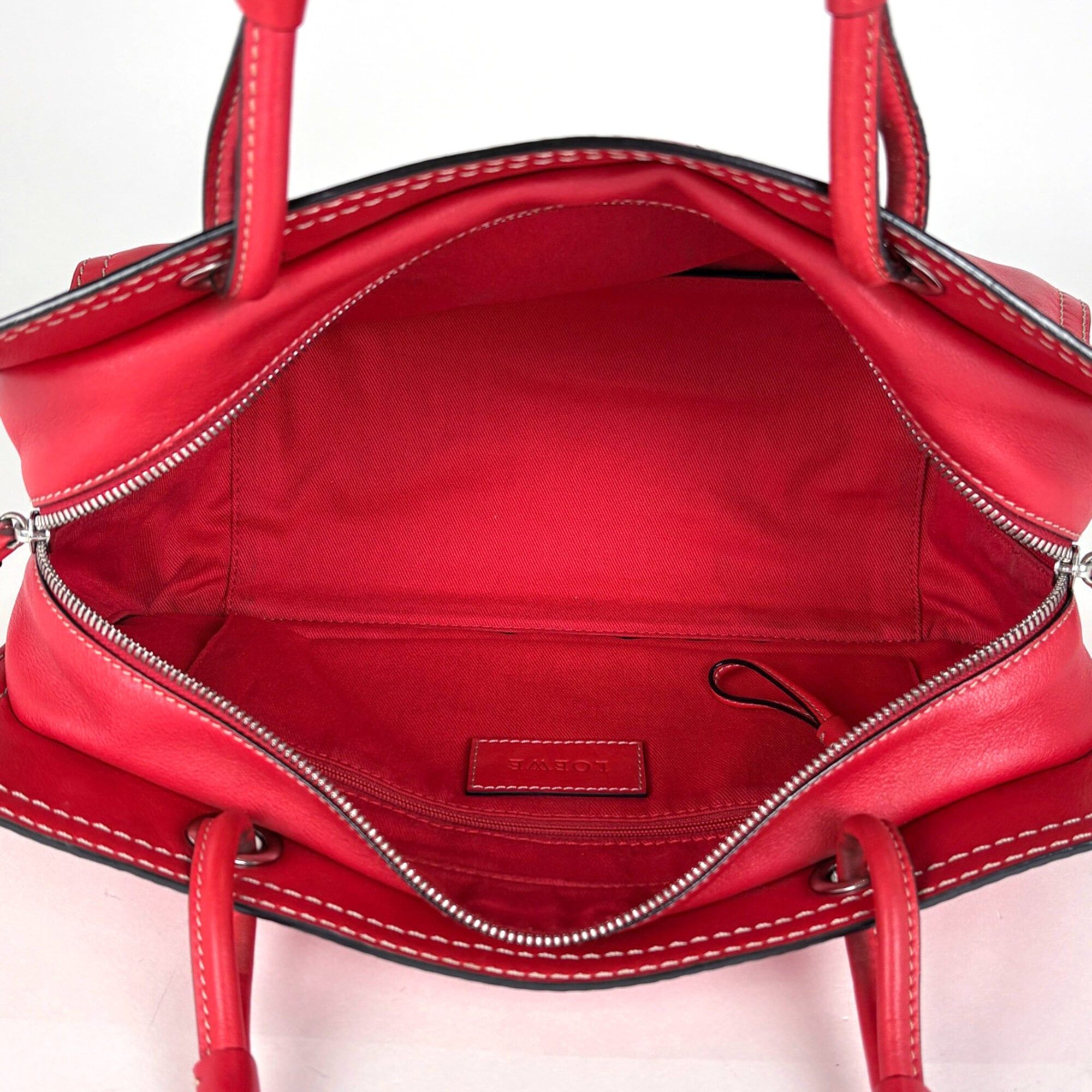 Leather Shoulder Bag (Pre-Owned) - Loewe - Modalova