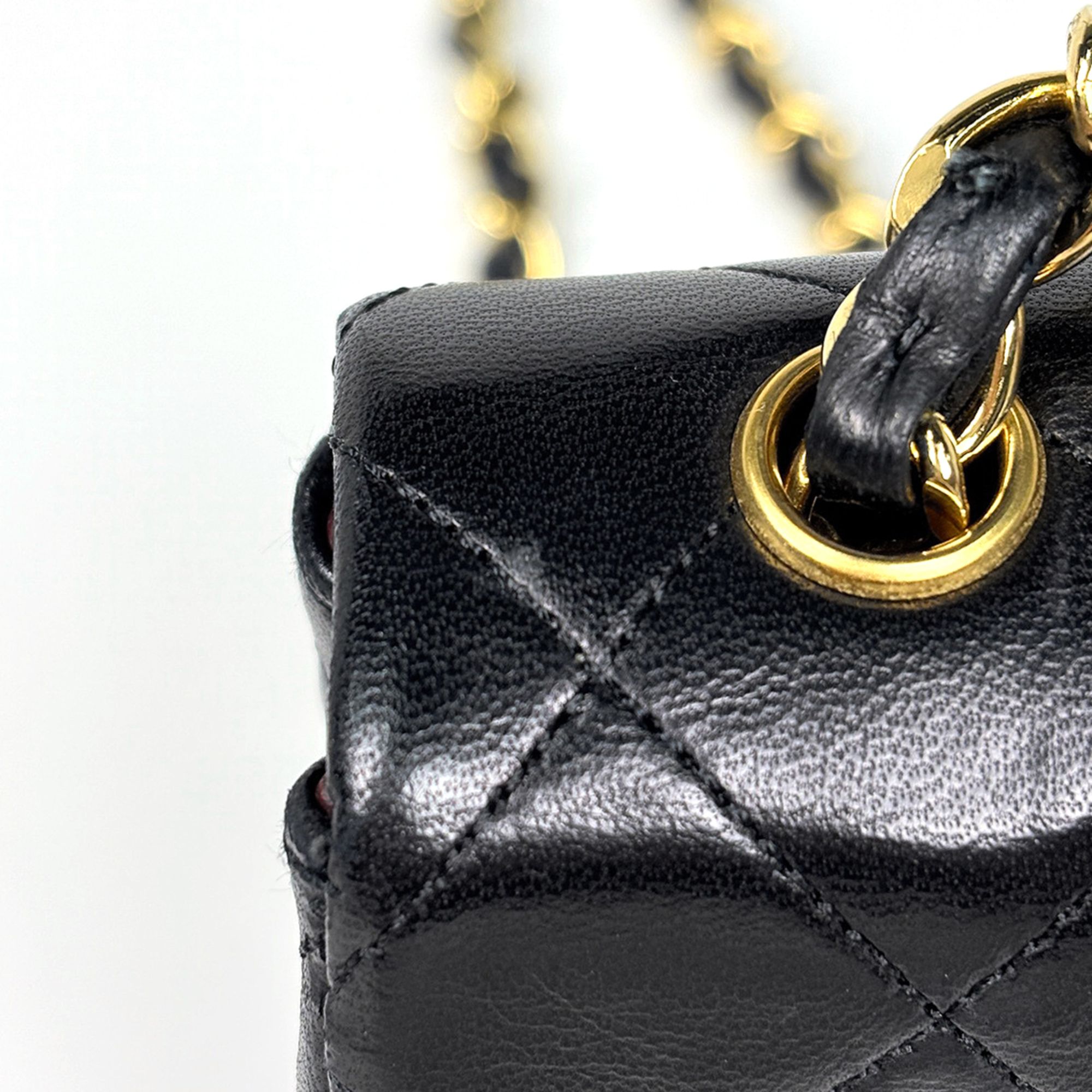 Leather Shoulder Bag (Pre-Owned) - Chanel - Modalova
