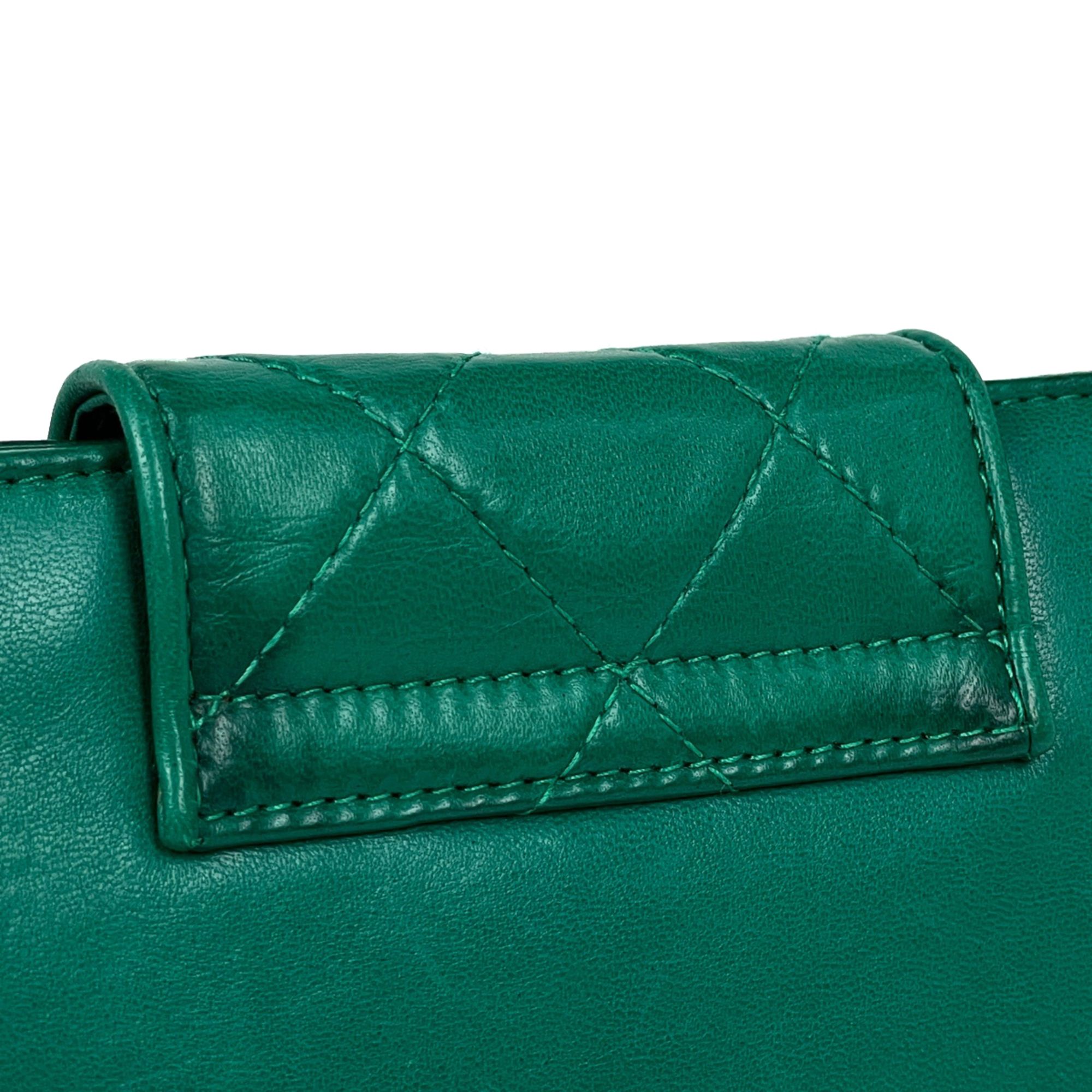 Leather Shoulder Bag (Pre-Owned) - Chanel - Modalova
