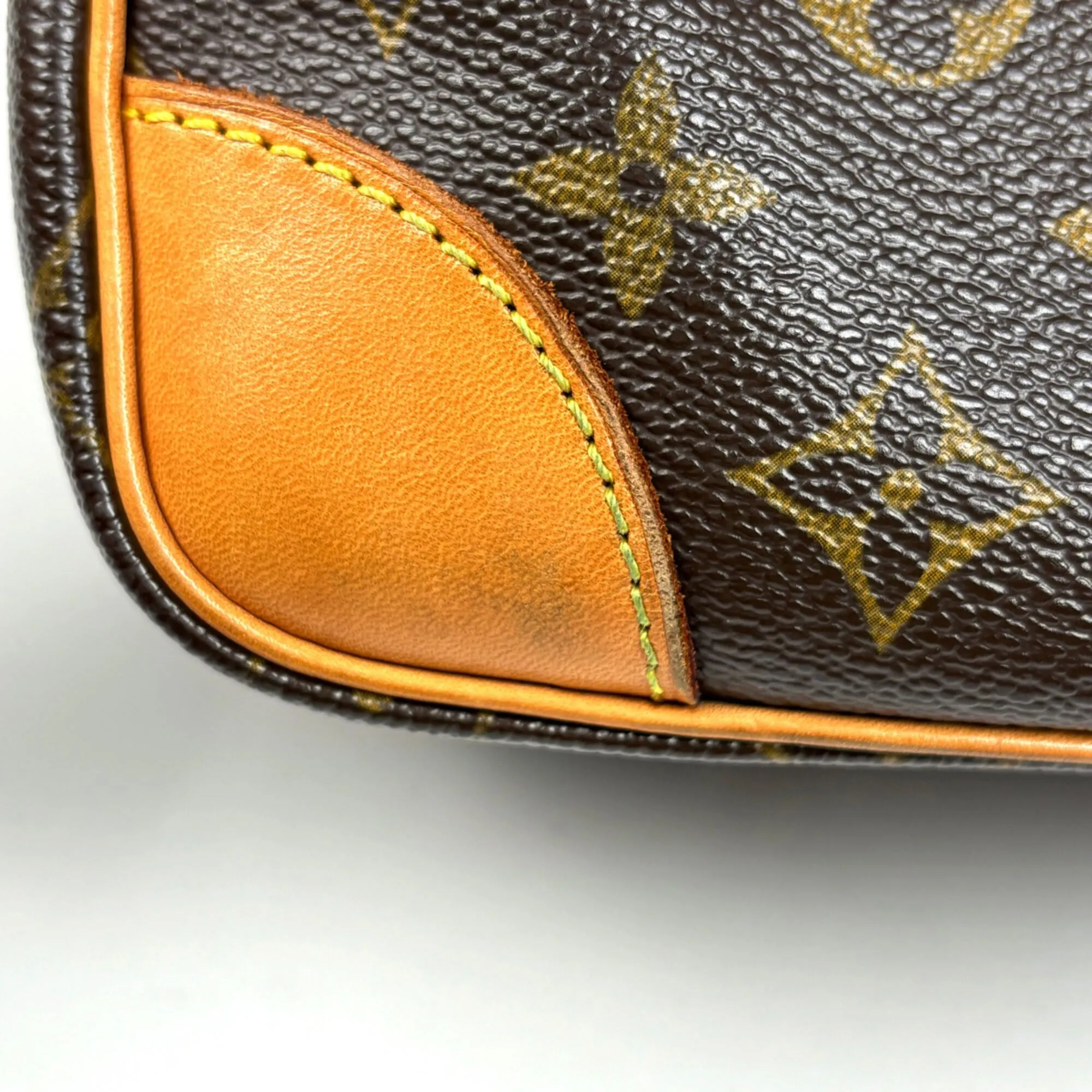 Monogram Shoulder Bag (Pre-Owned) - Louis Vuitton - Modalova